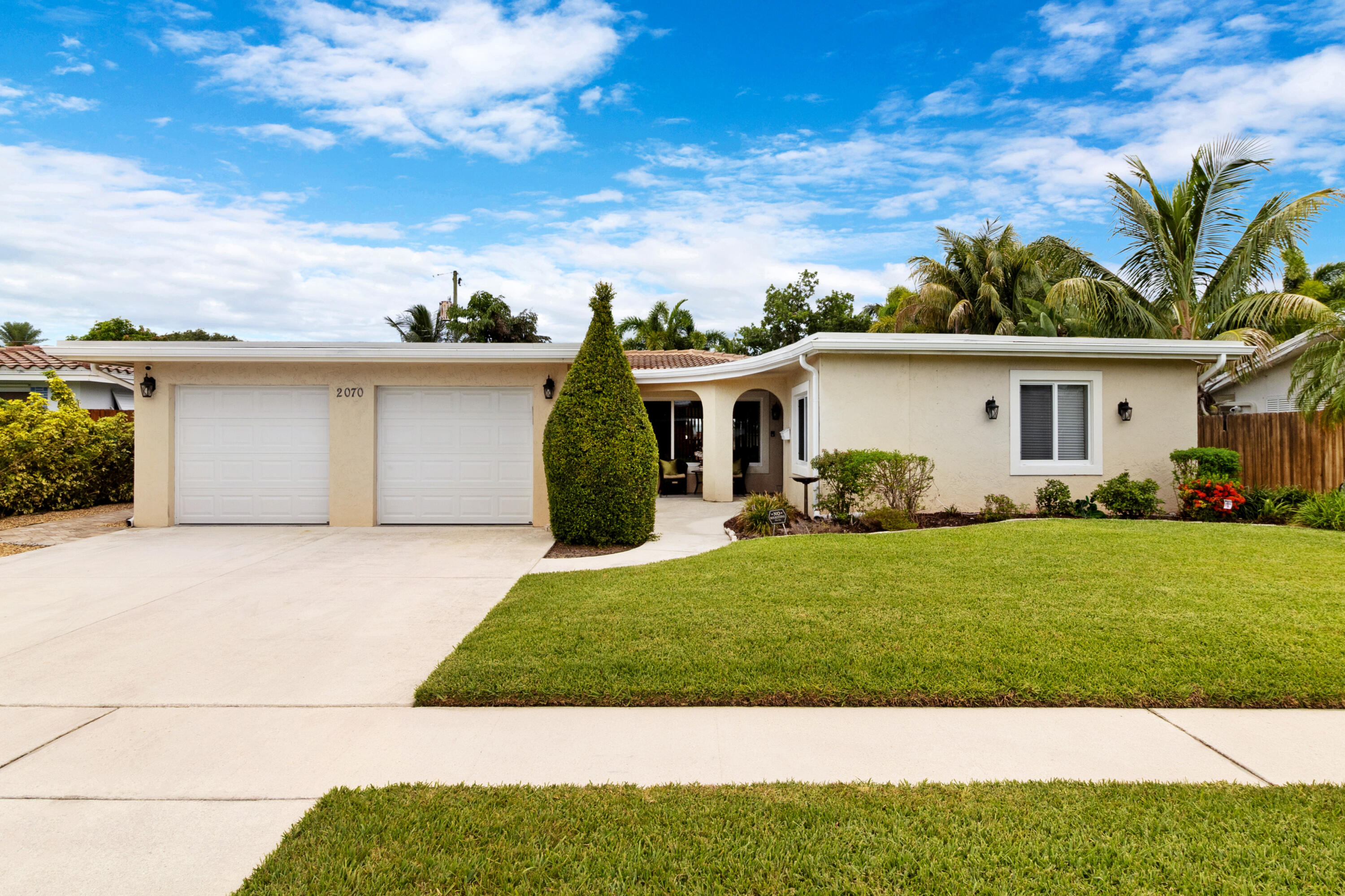 Foto de propiedad en 2070 NE 63rd Street, Fort Lauderdale, FL 33308 Fort Lauderdale con MLS# 