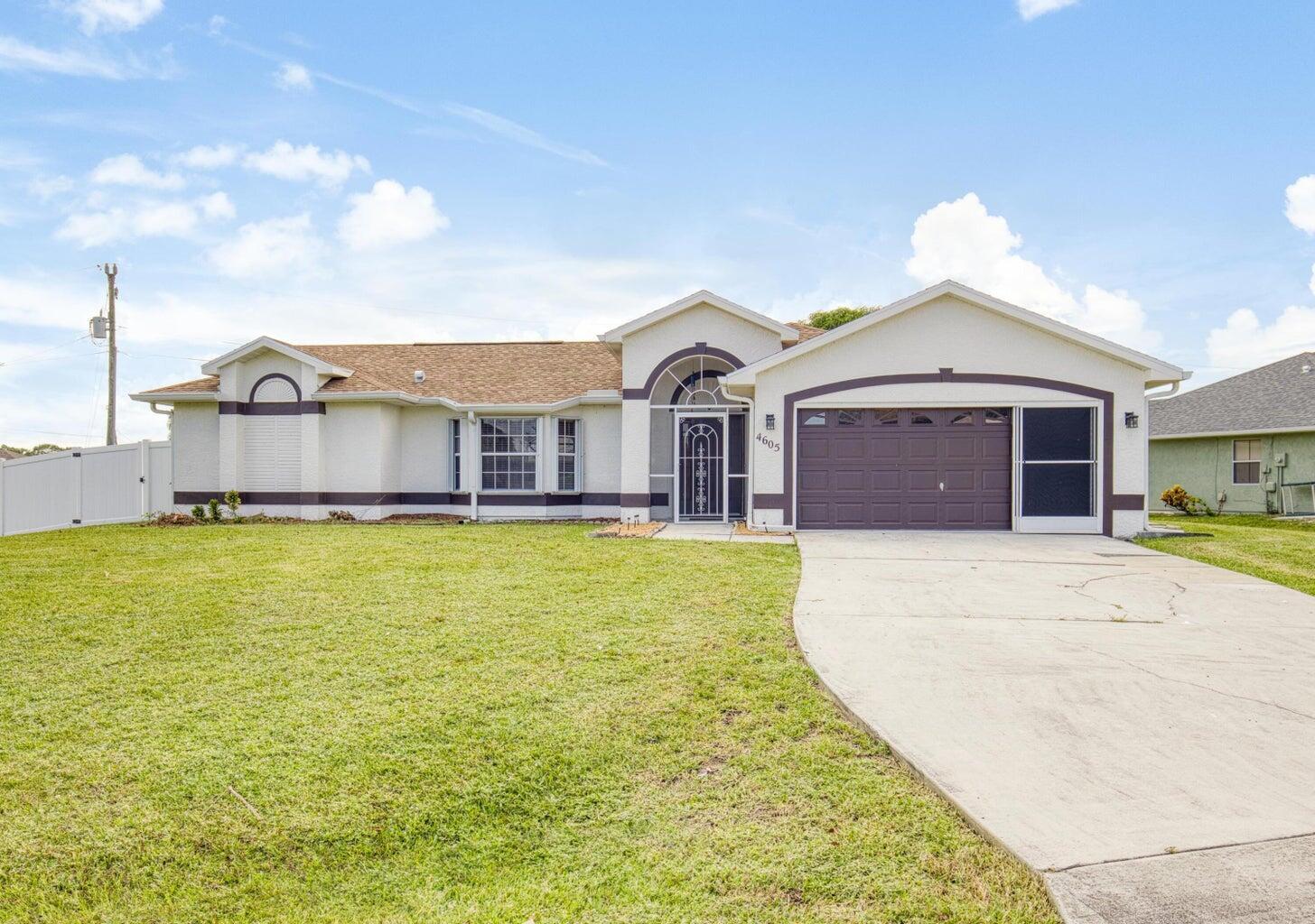 Vendido 4605 NW Gastonia Street, Port St. Lucie, FL 34983, Port St. Lucie, FL 34983