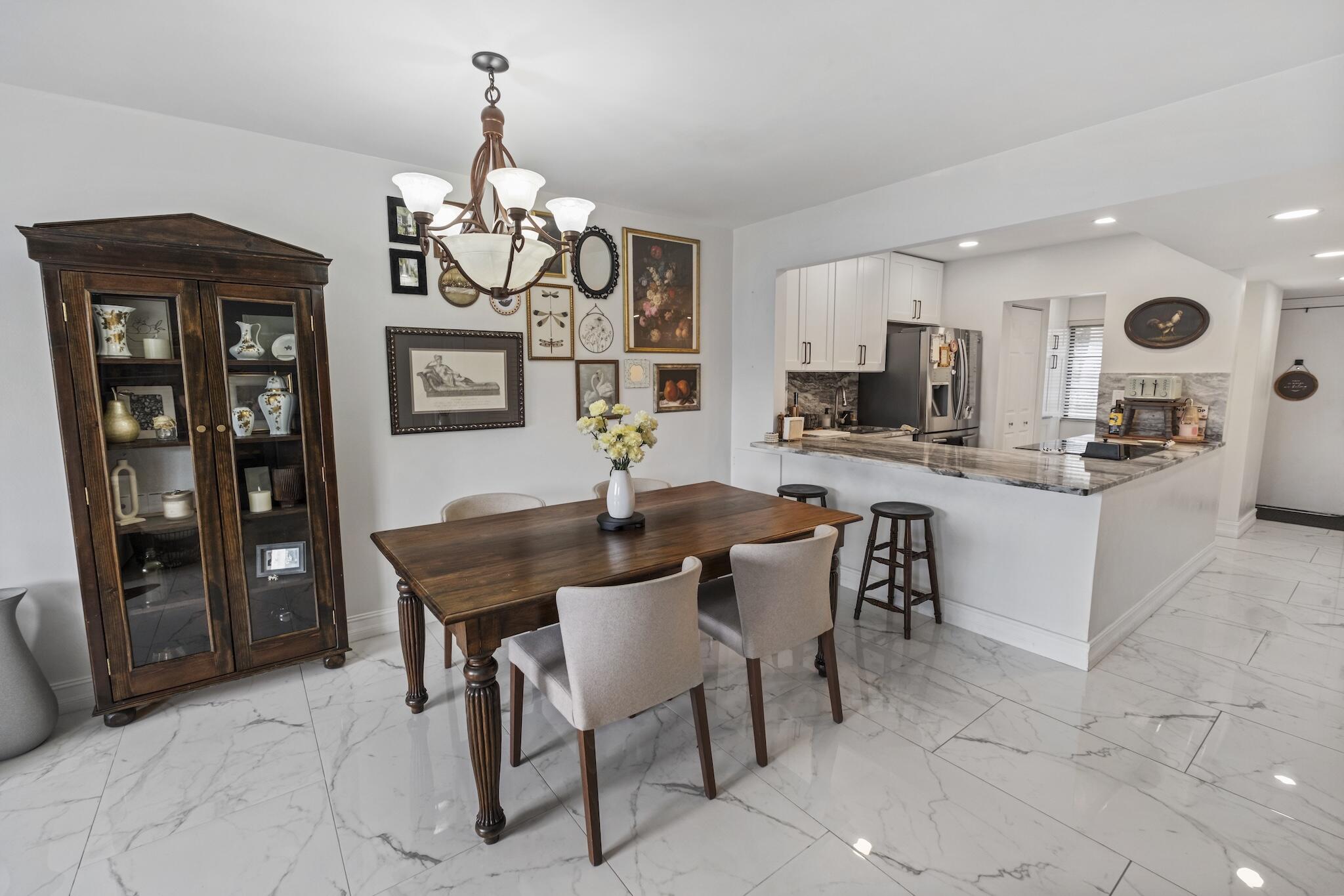 Foto de propiedad en 1021 Mockingbird Lane 211, Plantation, FL 33324 Plantation con MLS# 