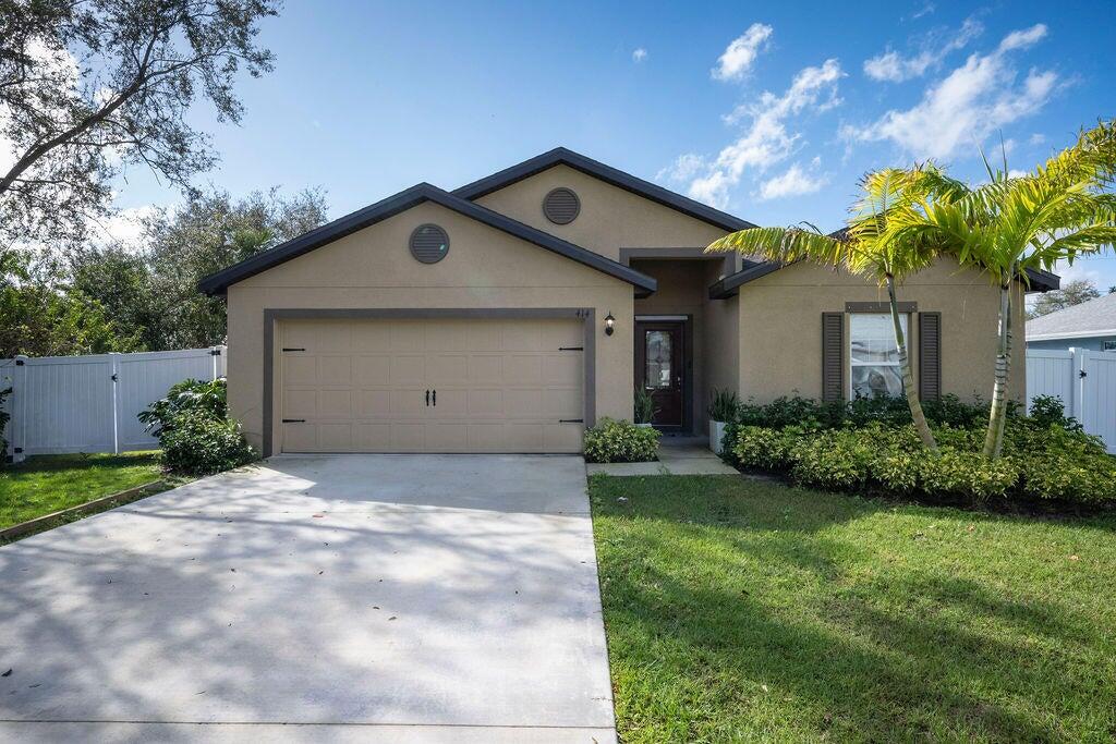 Alquilada 414 SW Dahled Avenue, Port St. Lucie, FL 34953, Port St. Lucie, FL 34953