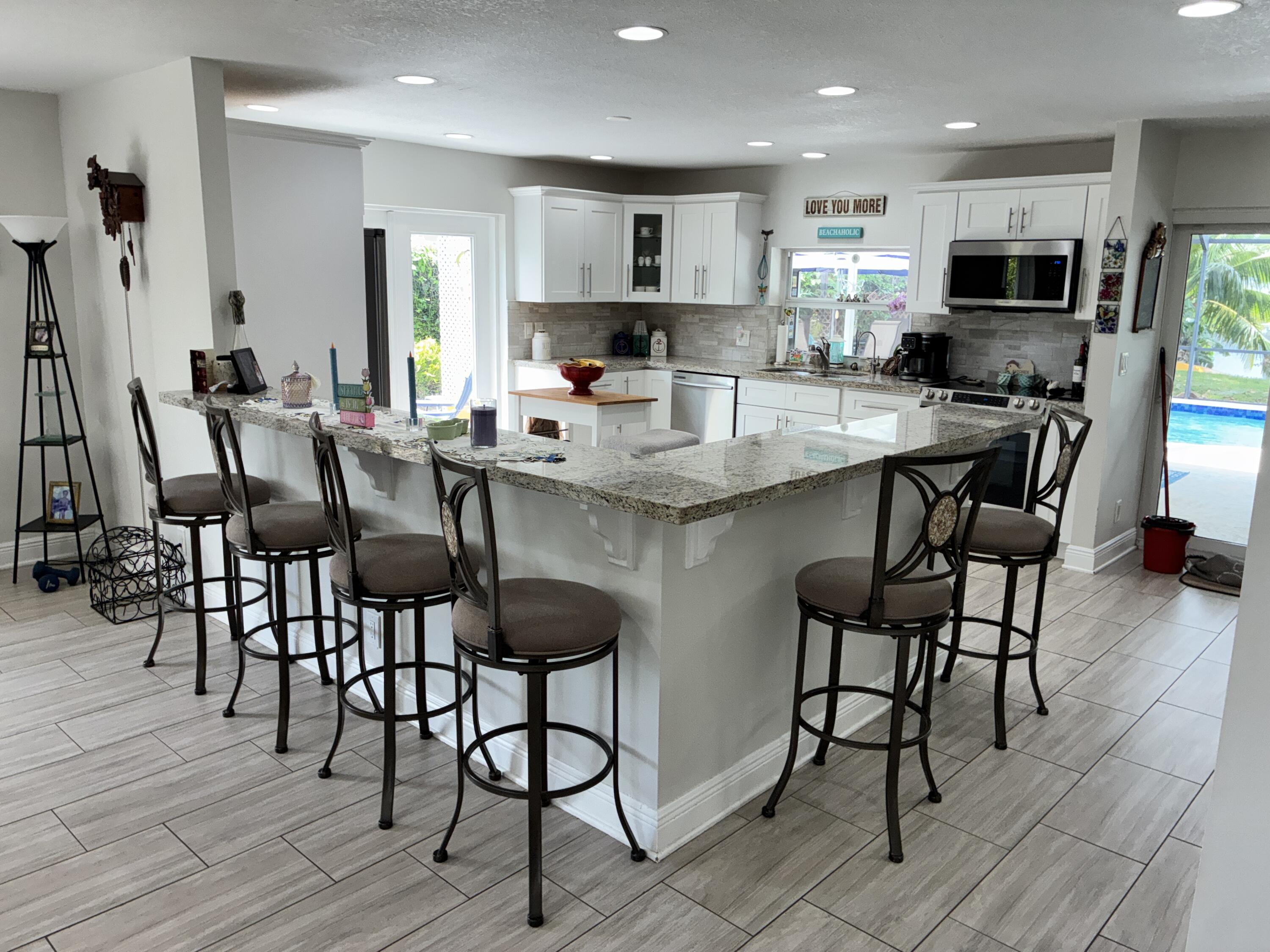 Foto de propiedad en 3181 NW 66th Street, Fort Lauderdale, FL 33309 Fort Lauderdale con MLS# 