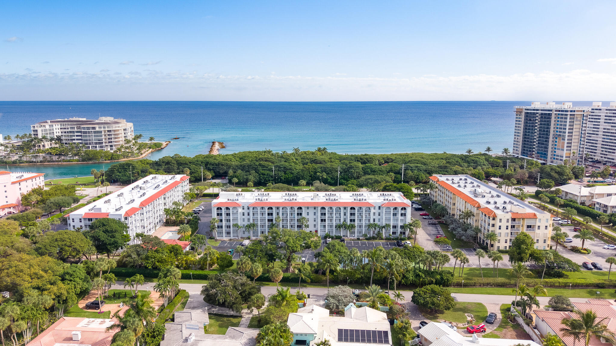 Foto de propiedad en 950 Ponce De Leon Road 401, Boca Raton, FL 33432 Boca Raton con MLS# 