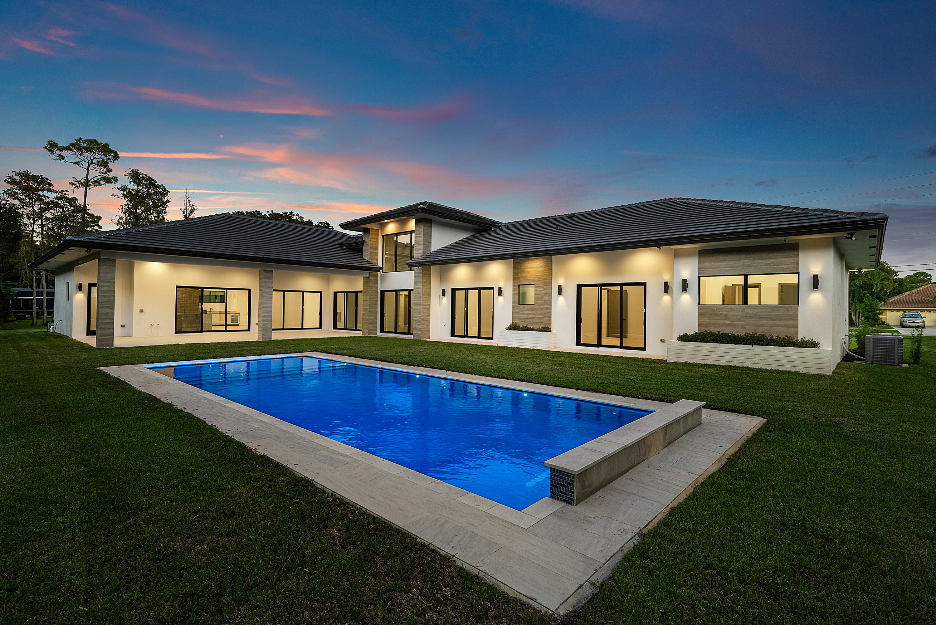 Foto de propiedad en 14817 Paddock Drive, Wellington, FL 33414 Wellington con MLS# 