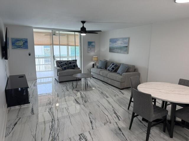 Foto de propiedad en 205 SE 11th Terrace 405, Dania Beach, FL 33004 Dania Beach con MLS# 