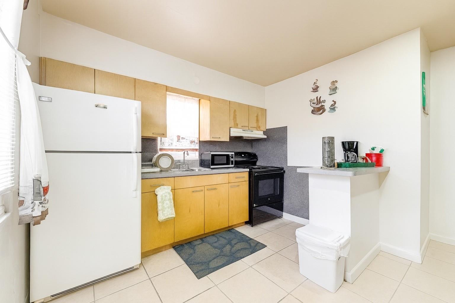 En Renta 1935 Taylor Street 2, Hollywood, FL 33020, Hollywood, FL 33020