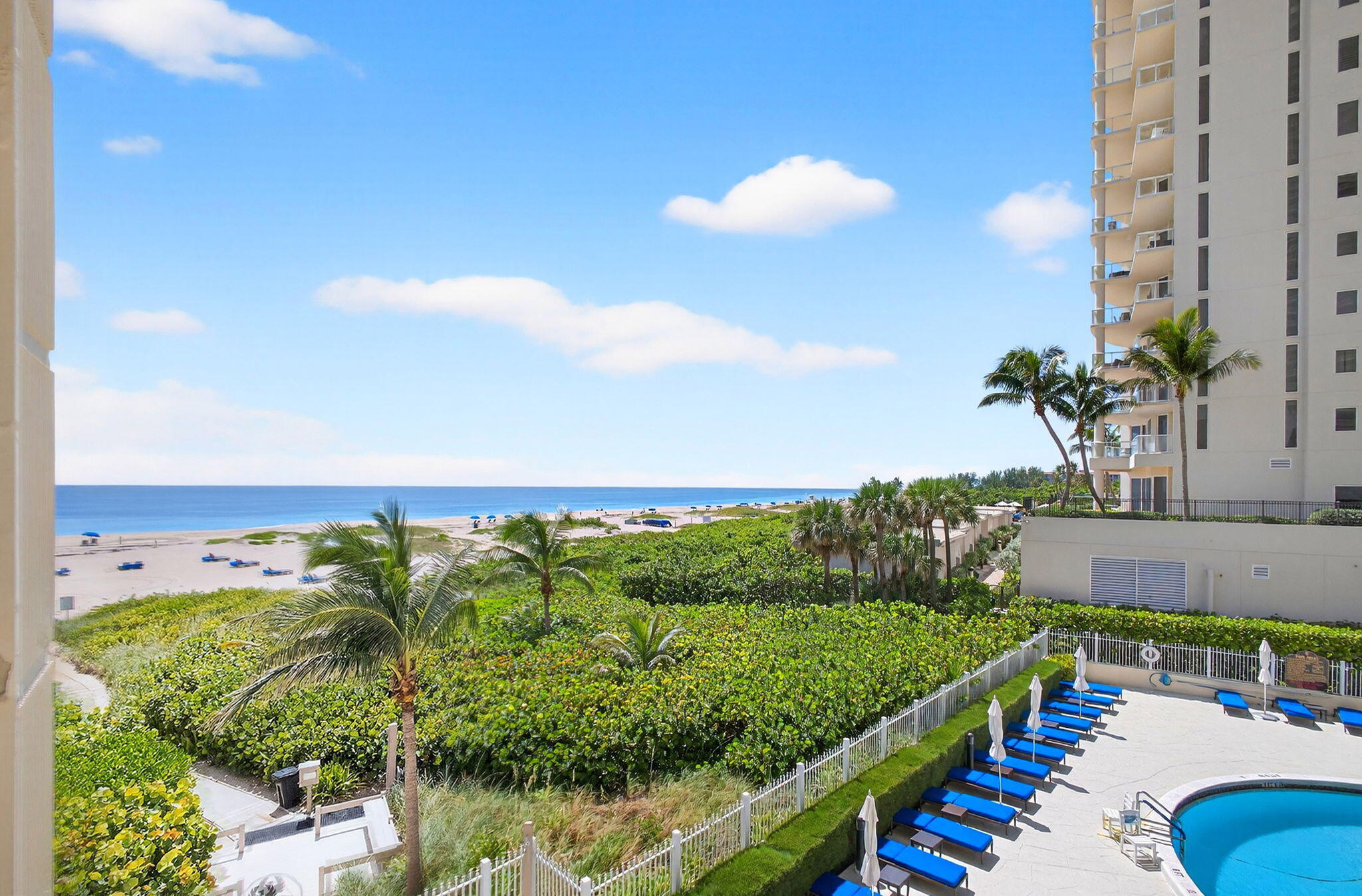 Foto de propiedad en 2800 N Ocean Drive A-3a, Singer Island, FL 33404 Singer Island con MLS# 