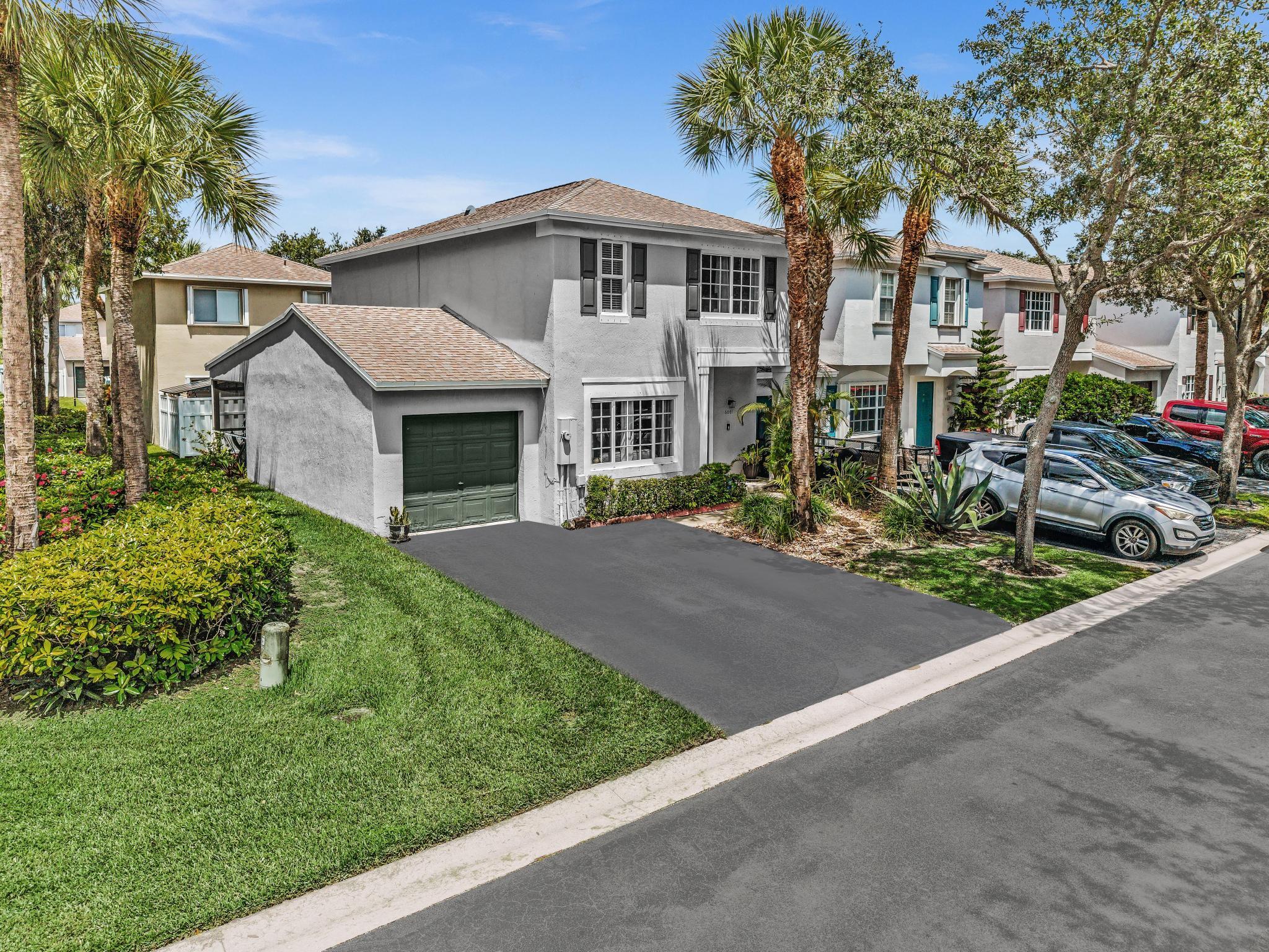 Foto de propiedad en 6001 Harbor Isle Way 494, Tamarac, FL 33321 Tamarac con MLS# 