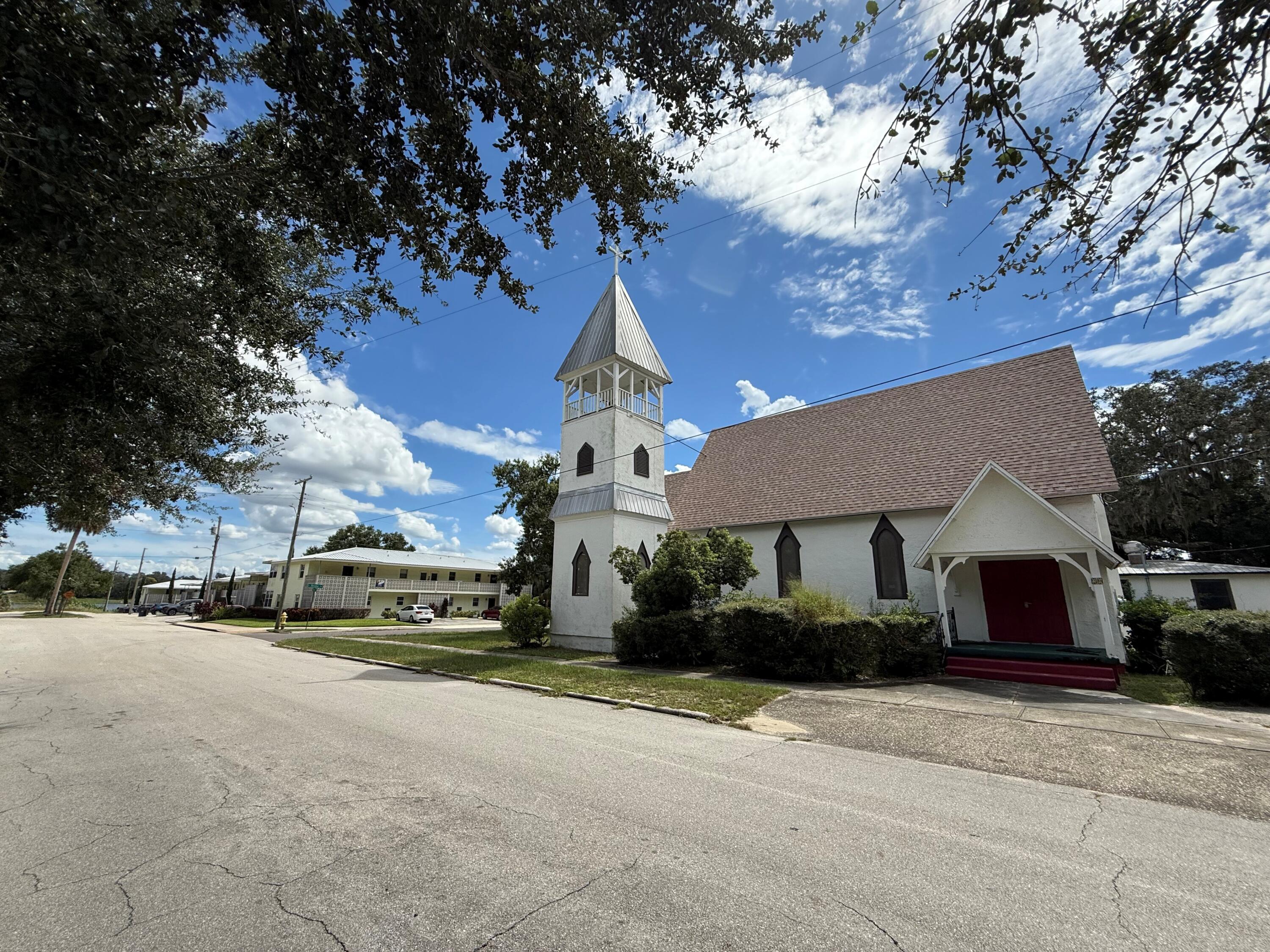 Foto de propiedad en 18 E Pleasant Street, Avon Park, FL 33825 Avon Park con MLS# 