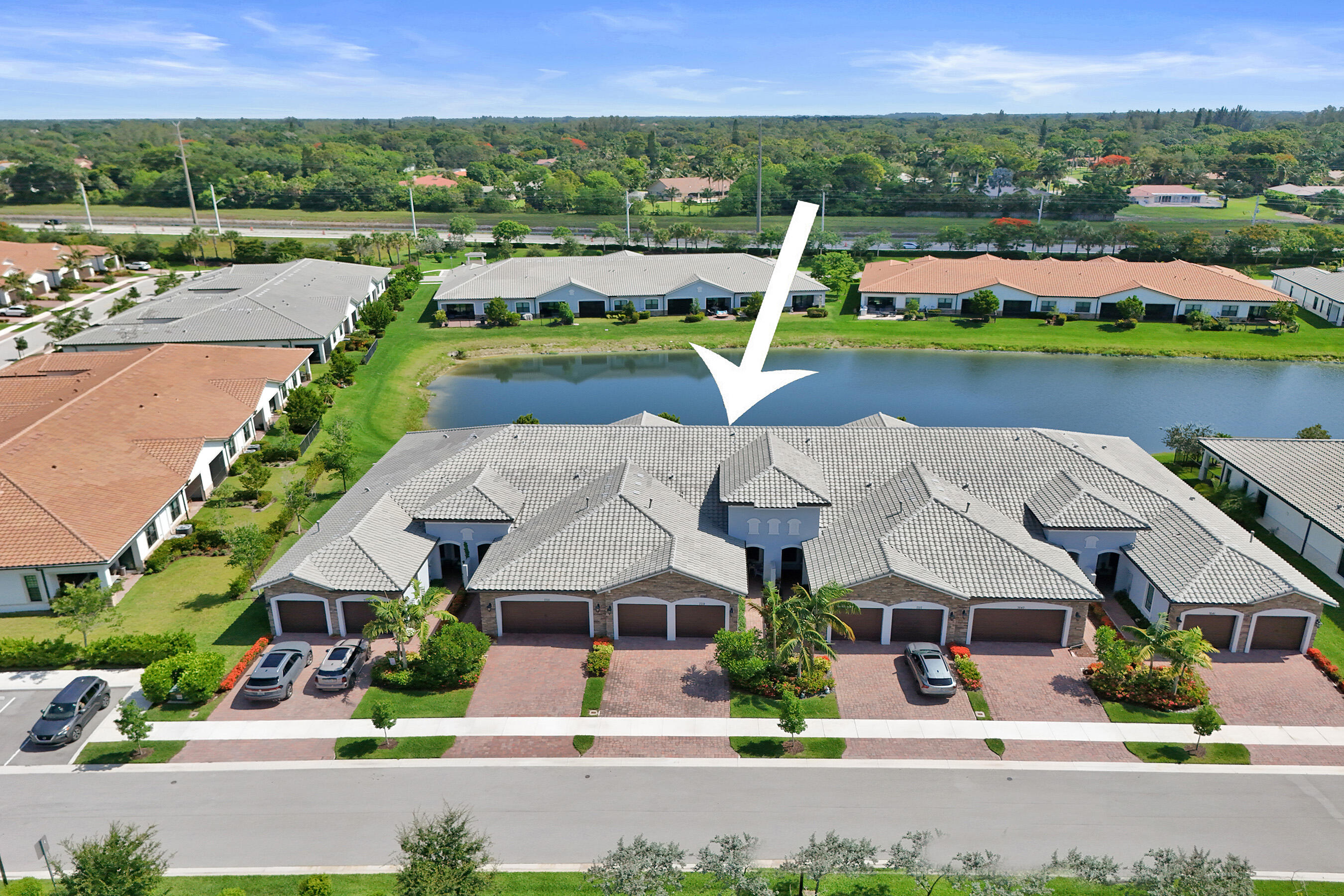 Foto de propiedad en 7719 S Blue Spring Drive, Parkland, FL 33067 Parkland con MLS# 
