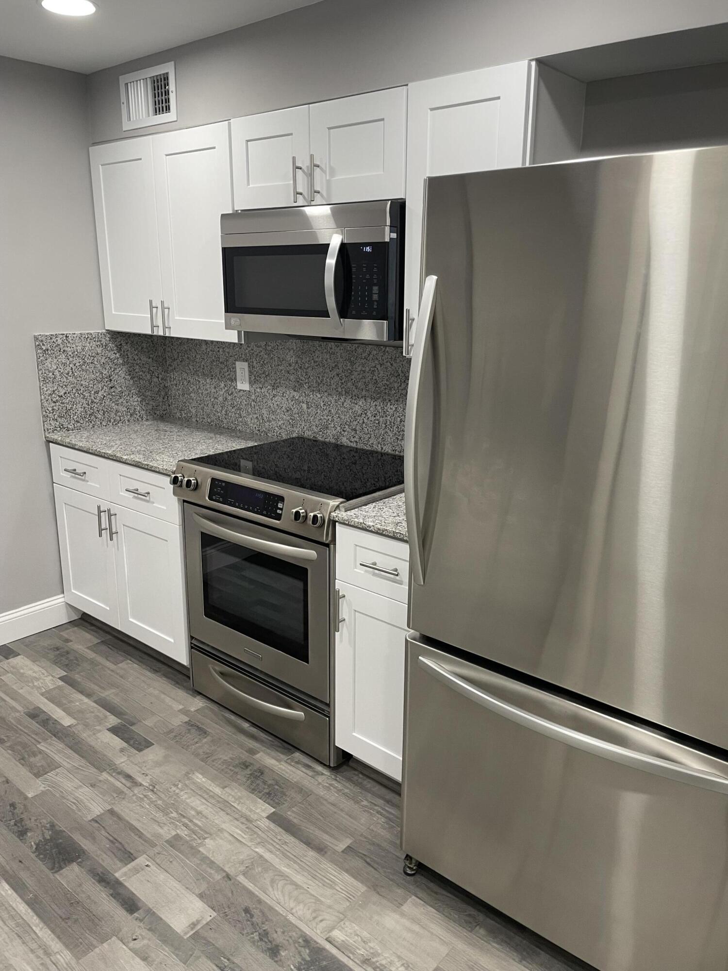 Foto de propiedad en 2700 Coral Springs Drive 104, Coral Springs, FL 33065 Coral Springs con MLS# 