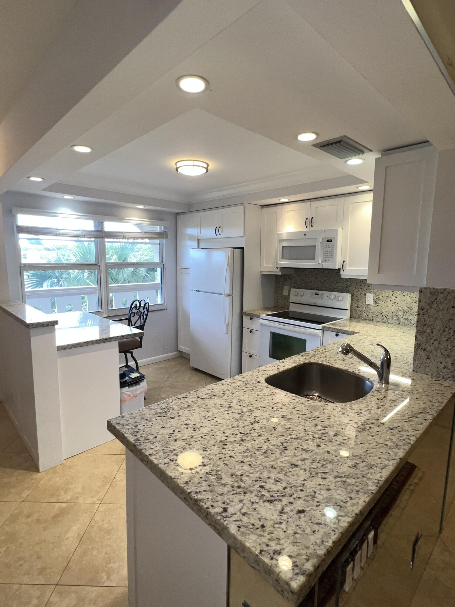 Foto de propiedad en 2202 Lucaya Bend C4, Coconut Creek, FL 33066 Coconut Creek con MLS# 