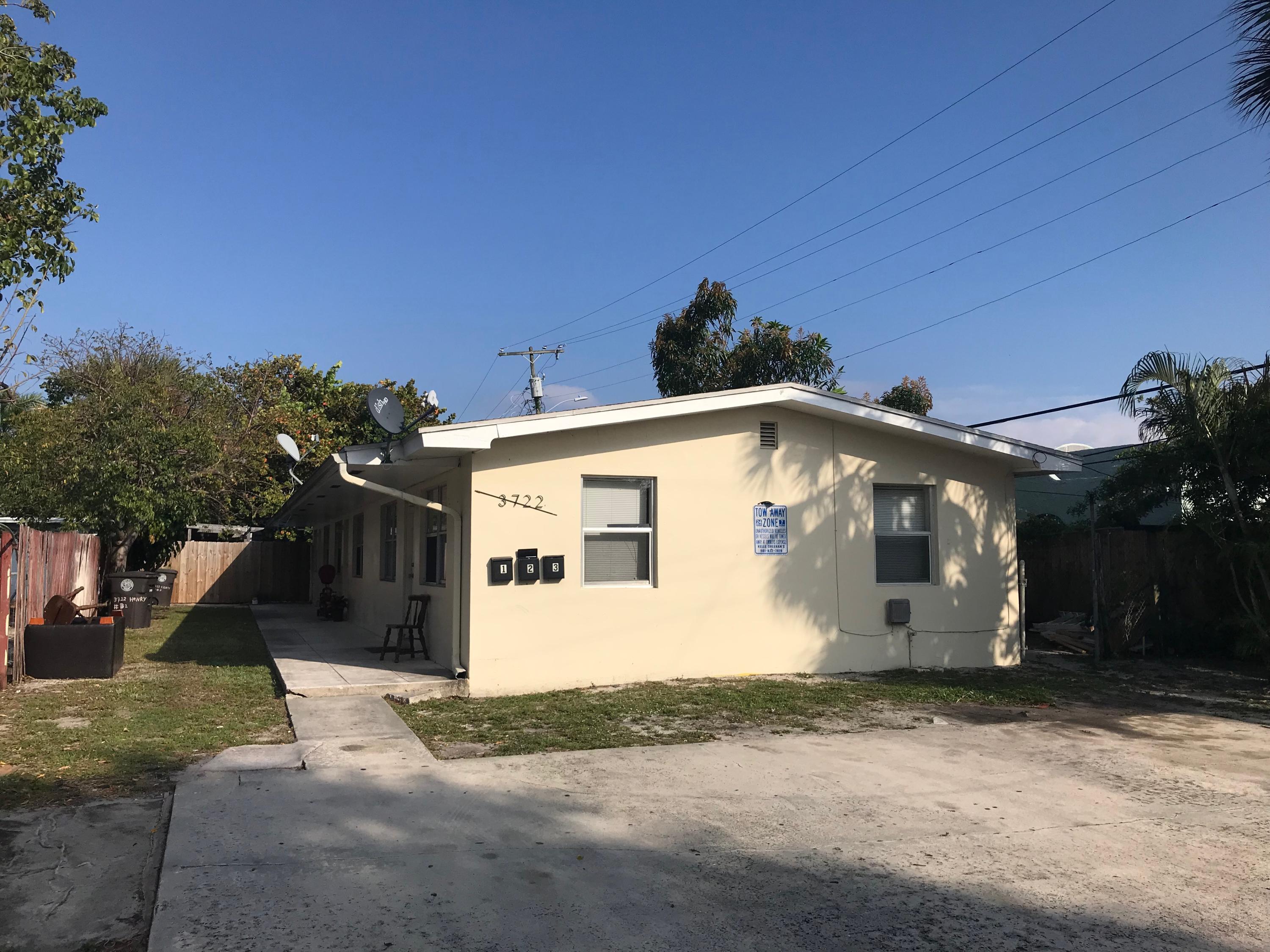 Alquilada 3722 Henry Avenue 3, West Palm Beach, FL 33405, West Palm Beach, FL 33405
