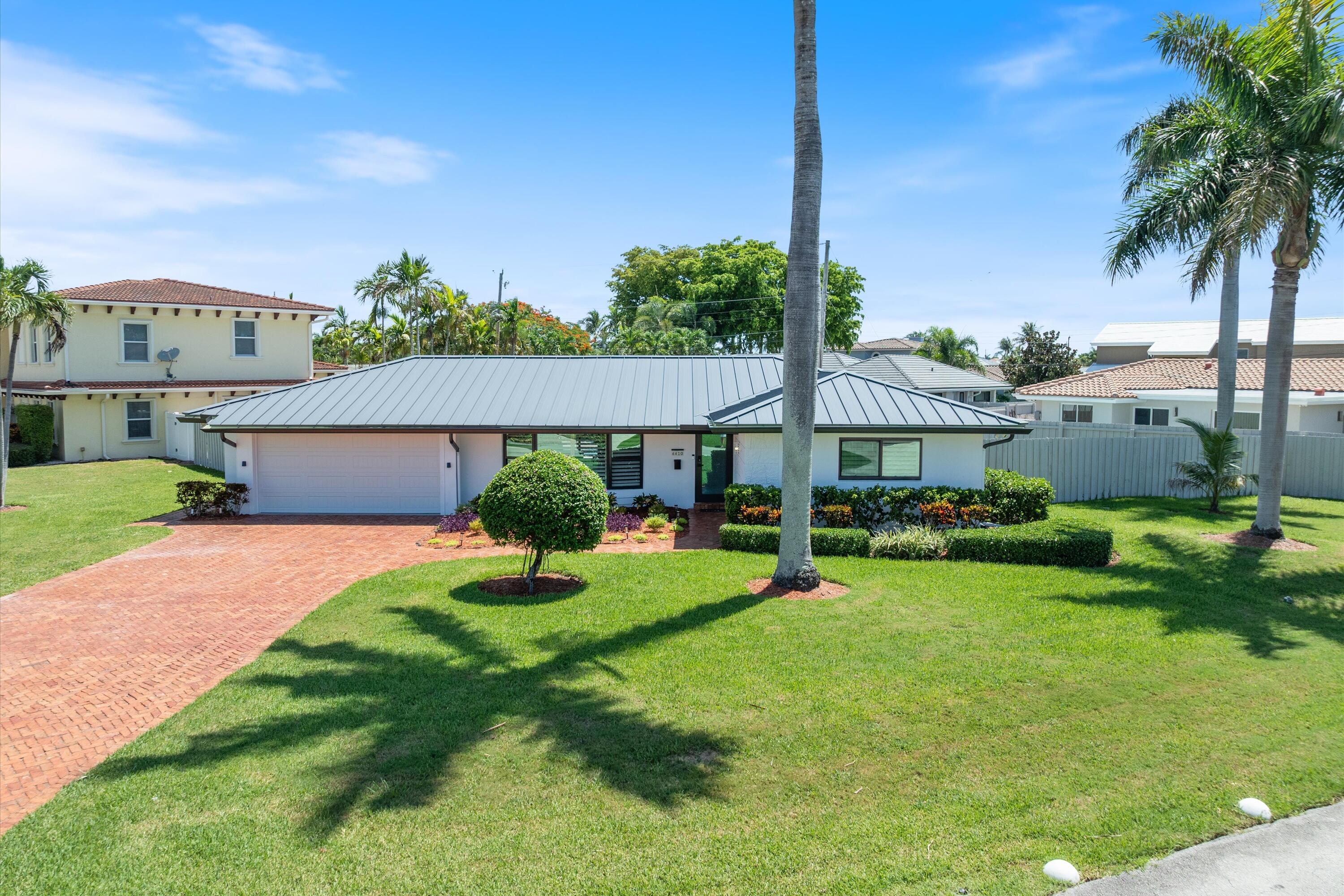 Foto de propiedad en 4410 NE 24th Avenue, Lighthouse Point, FL 33064 Lighthouse Point con MLS# 