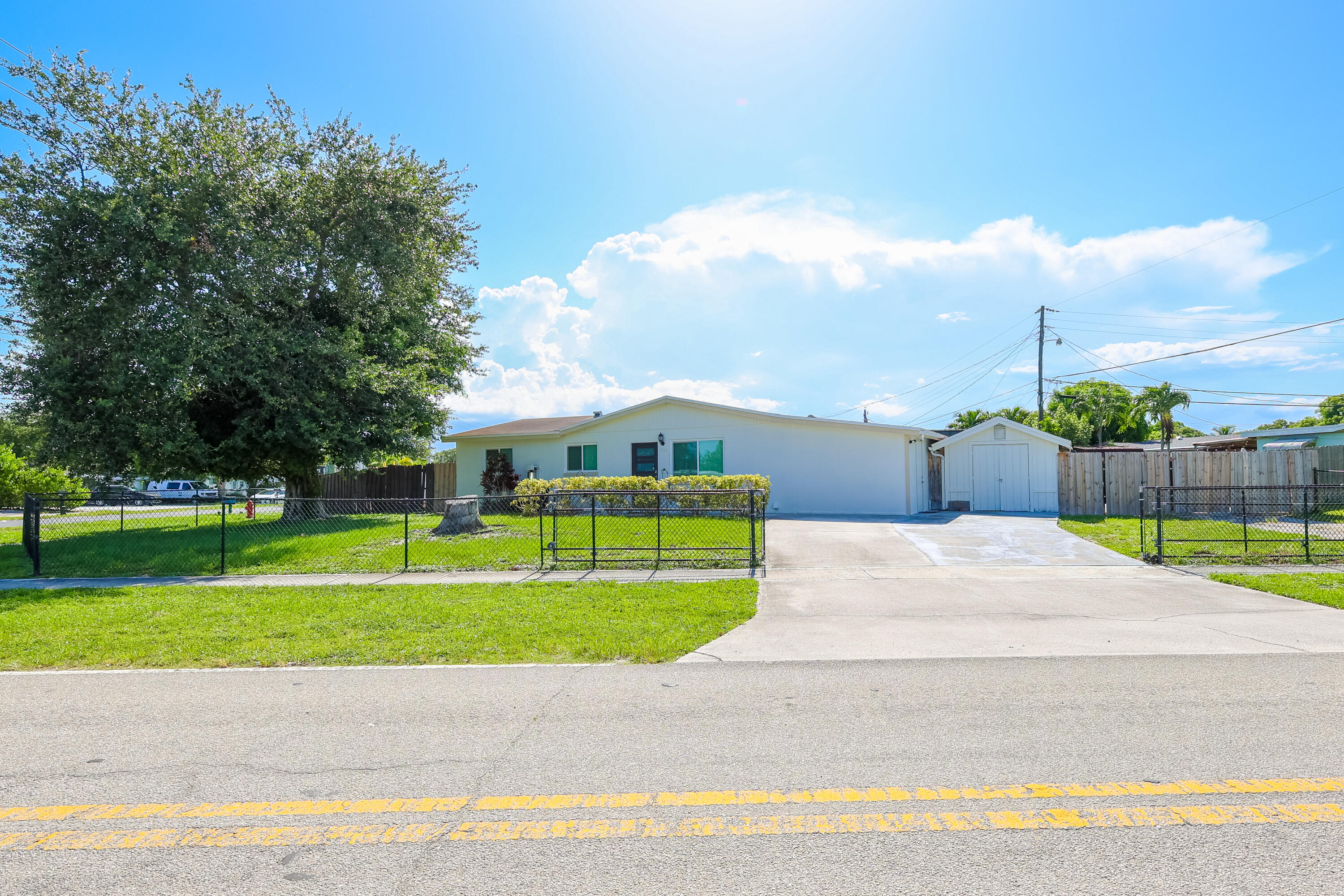 Vendido 5763 Purdy Lane, West Palm Beach, FL 33415, West Palm Beach, FL 33415