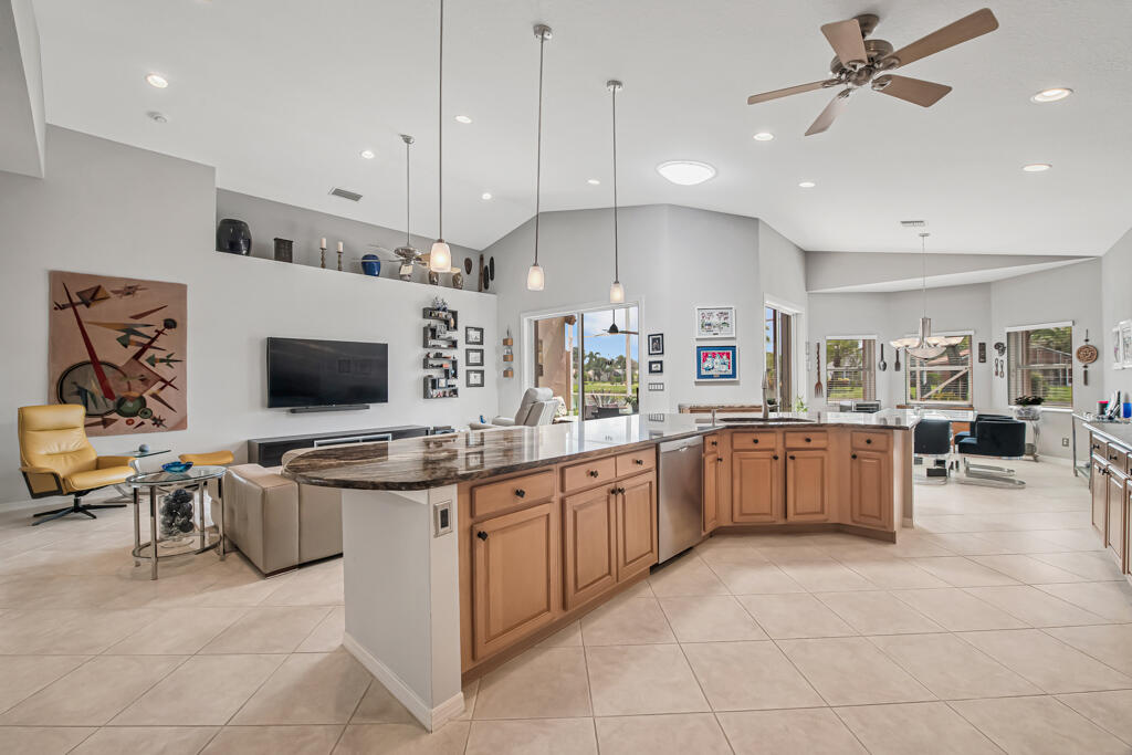 Vendido 8417 Grand Messina Circle, Boynton Beach, FL 33472, Boynton Beach, FL 33472