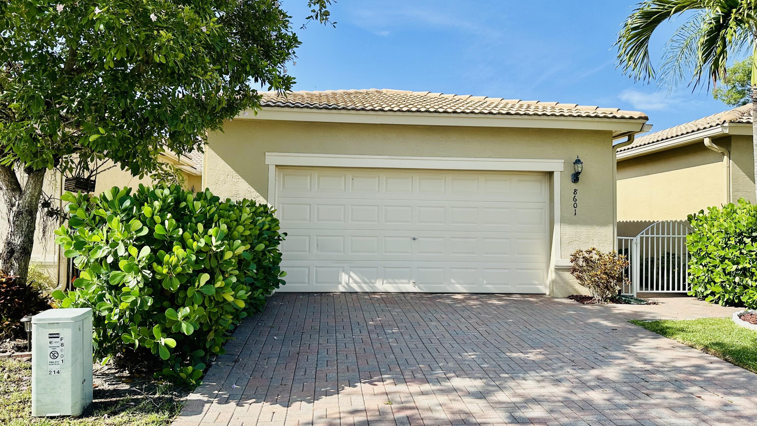 Alquilada 8601 Mangrove Cay, West Palm Beach, FL 33411, West Palm Beach, FL 33411