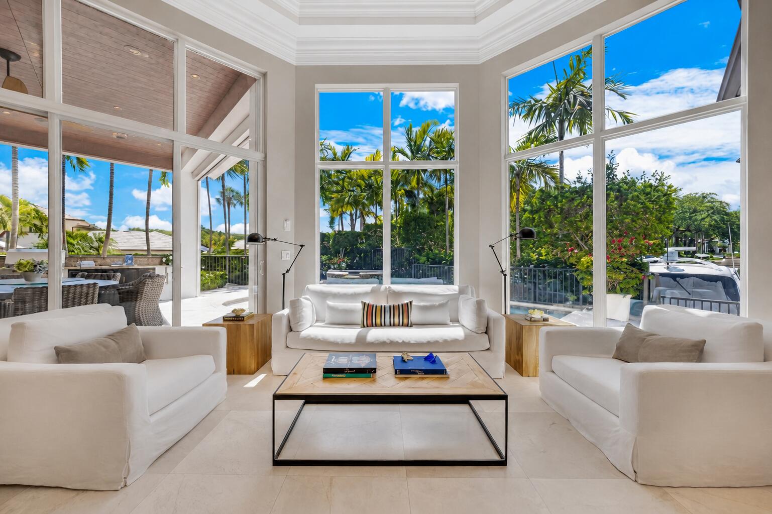 Foto de propiedad en 629 Boca Marina Court, Boca Raton, FL 33487 Boca Raton con MLS# 