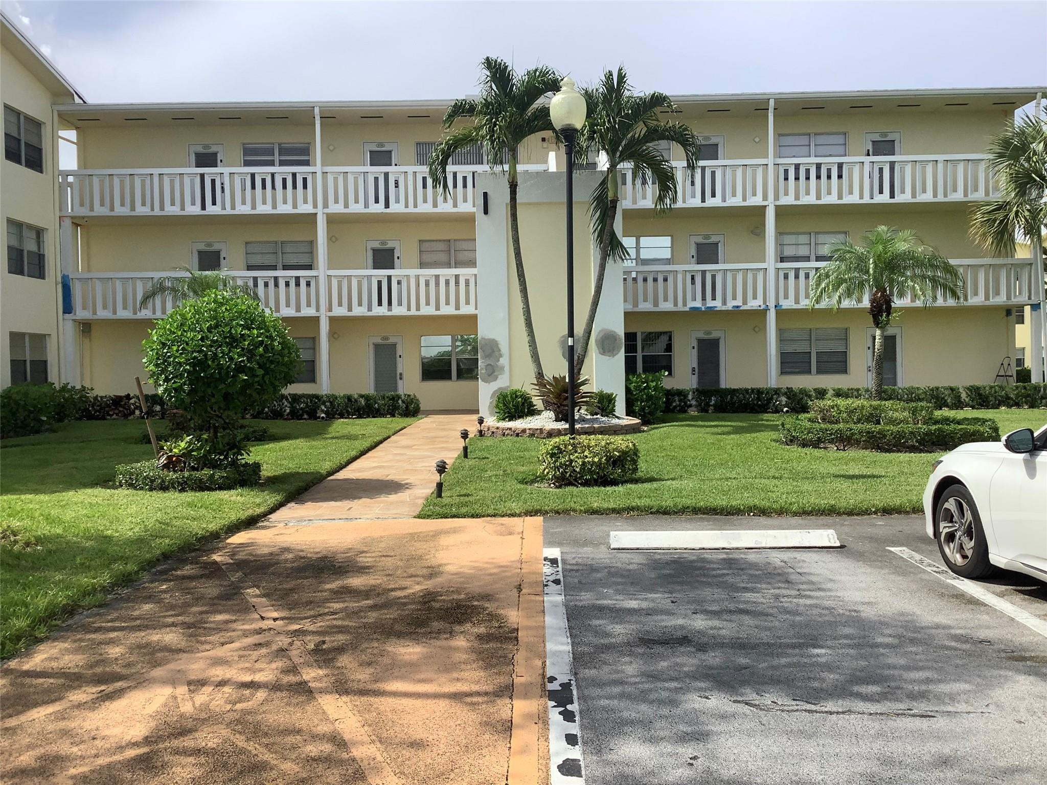 Foto de propiedad en 364 Dorset I 364, Boca Raton, FL 33434 Boca Raton con MLS# 