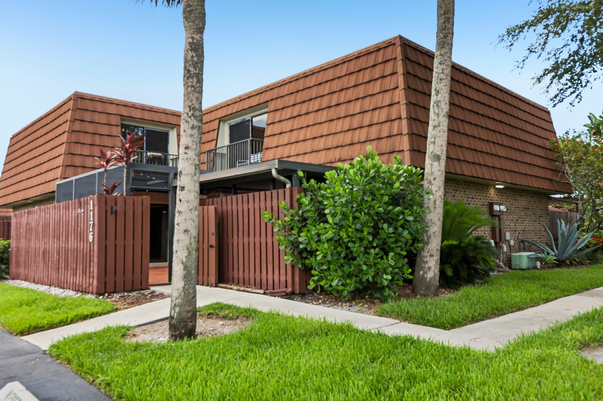 Foto de propiedad en 1176 SW 118th Terrace, Davie, FL 33325 Davie con MLS# 