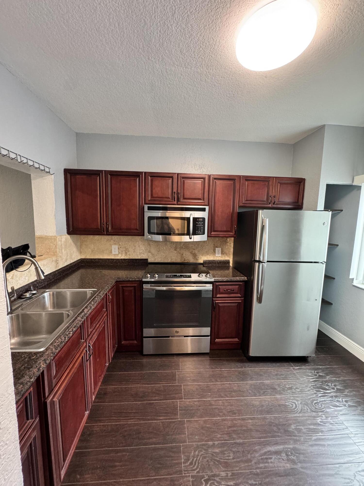 En Renta 2323 SW 82nd Way, North Lauderdale, FL 33068, North Lauderdale, FL 33068