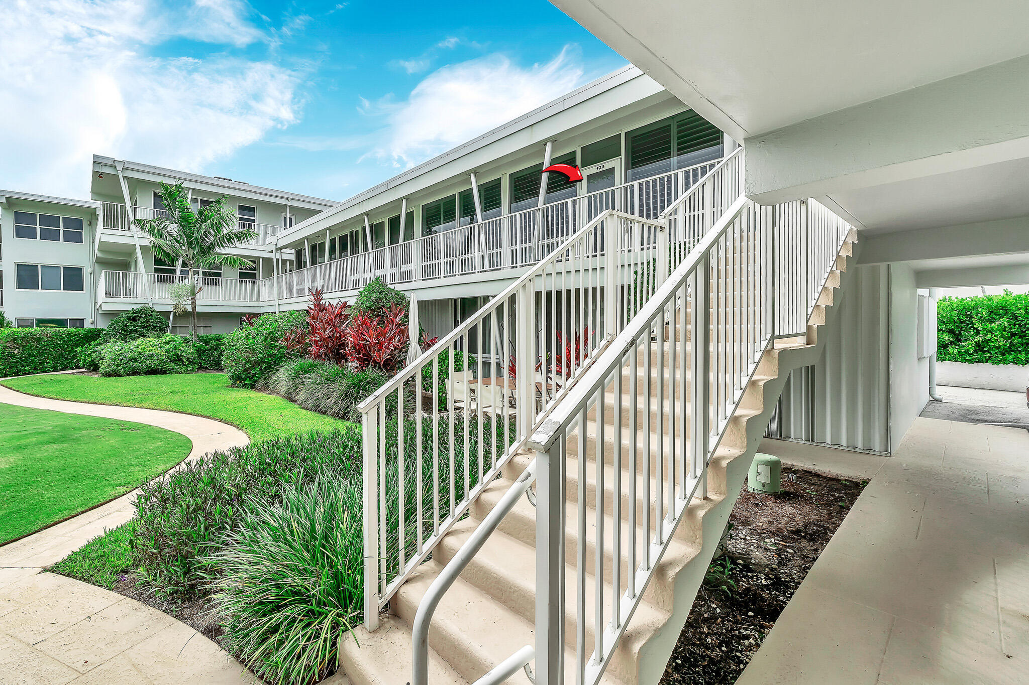 Foto de propiedad en 1221 Hillsboro Mile 42b, Hillsboro Beach, FL 33062 Hillsboro Beach con MLS# 