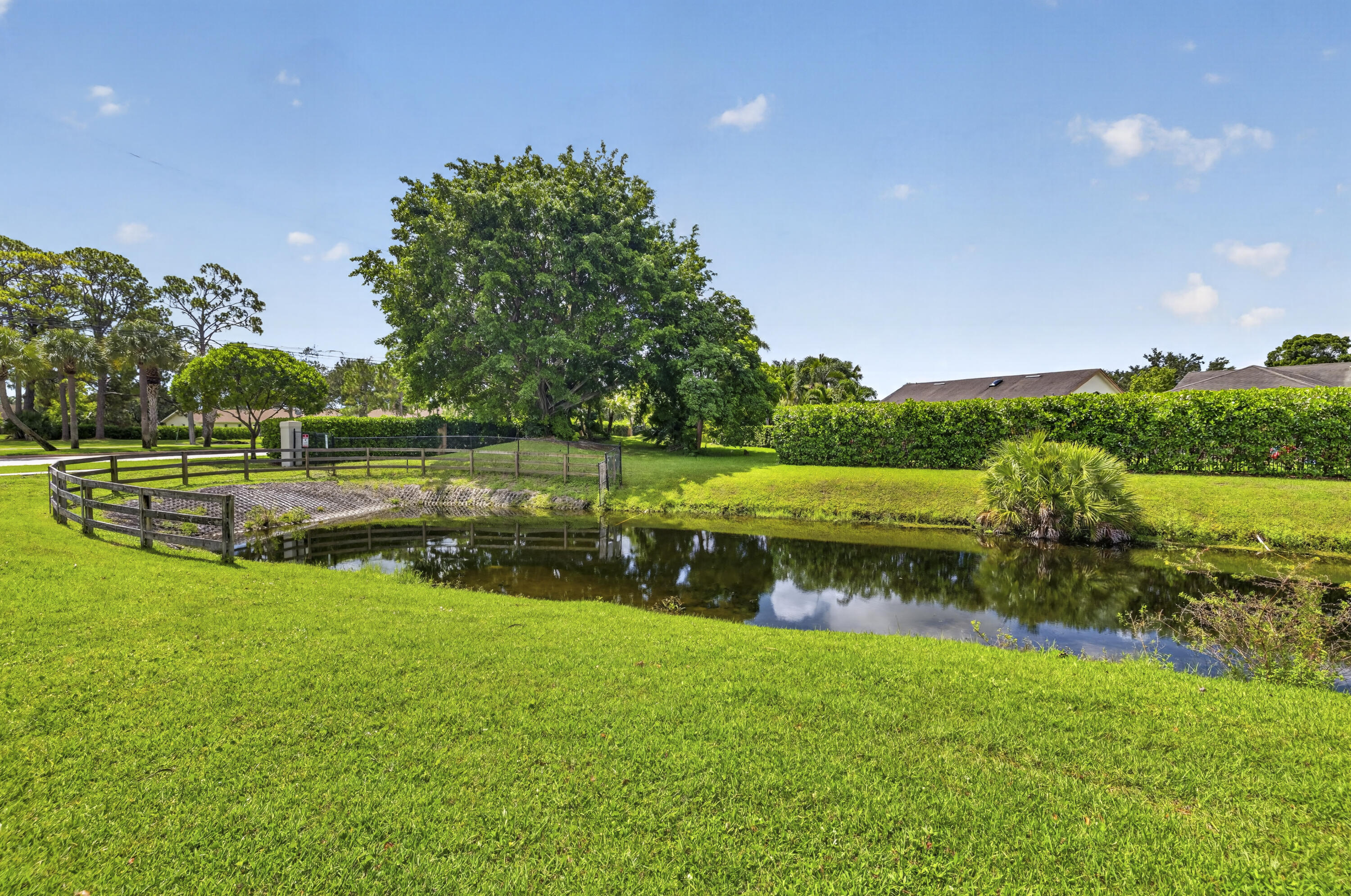 Foto de propiedad en 12720 Spinnaker Lane, Wellington, FL 33414 Wellington con MLS# 