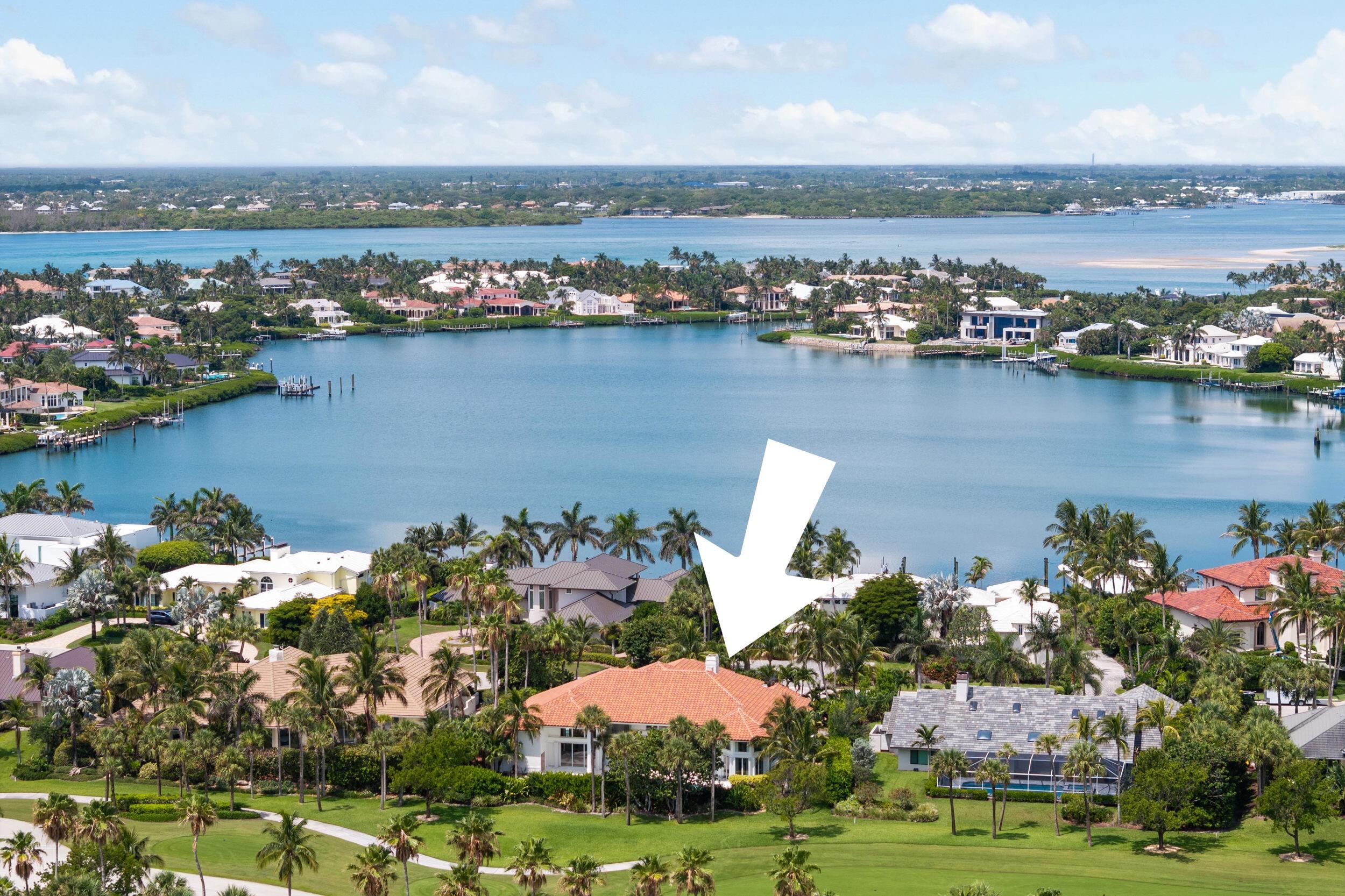 Foto de propiedad en 6841 SE Harbor Circle, Stuart, FL 34996 Stuart con MLS# 