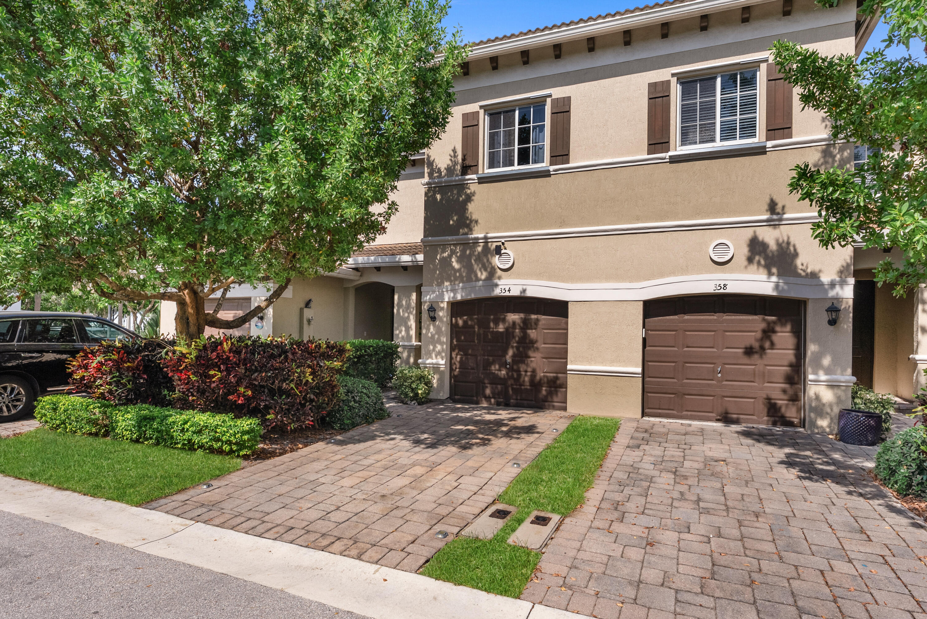 Foto de propiedad en 354 SE 1st Way 354, Deerfield Beach, FL 33441 Deerfield Beach con MLS# 