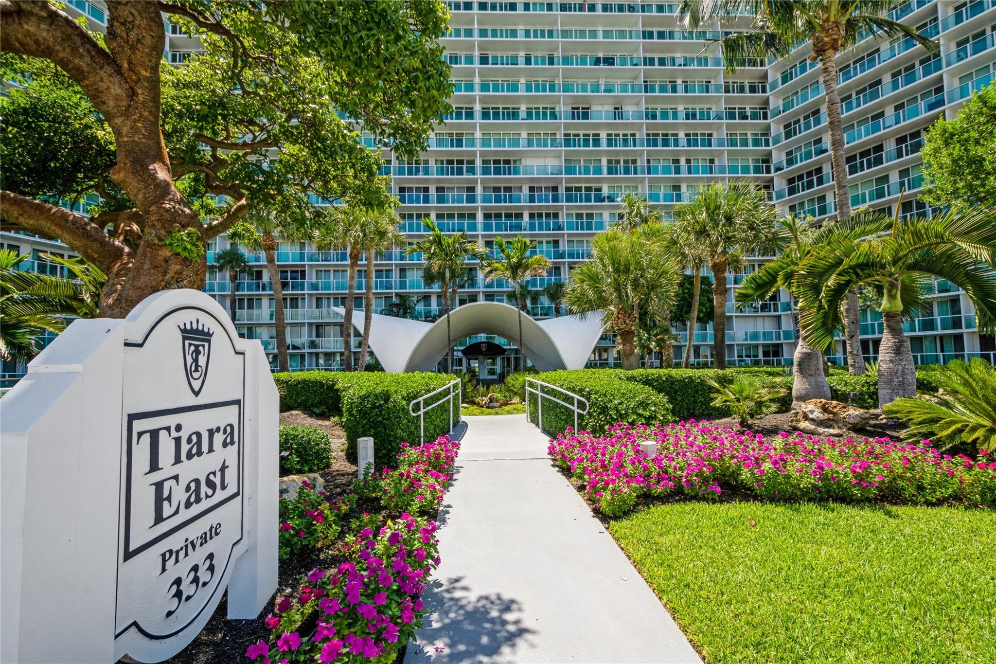 Foto de propiedad en 333 NE 21st Avenue 318, Deerfield Beach, FL 33441 Deerfield Beach con MLS# 