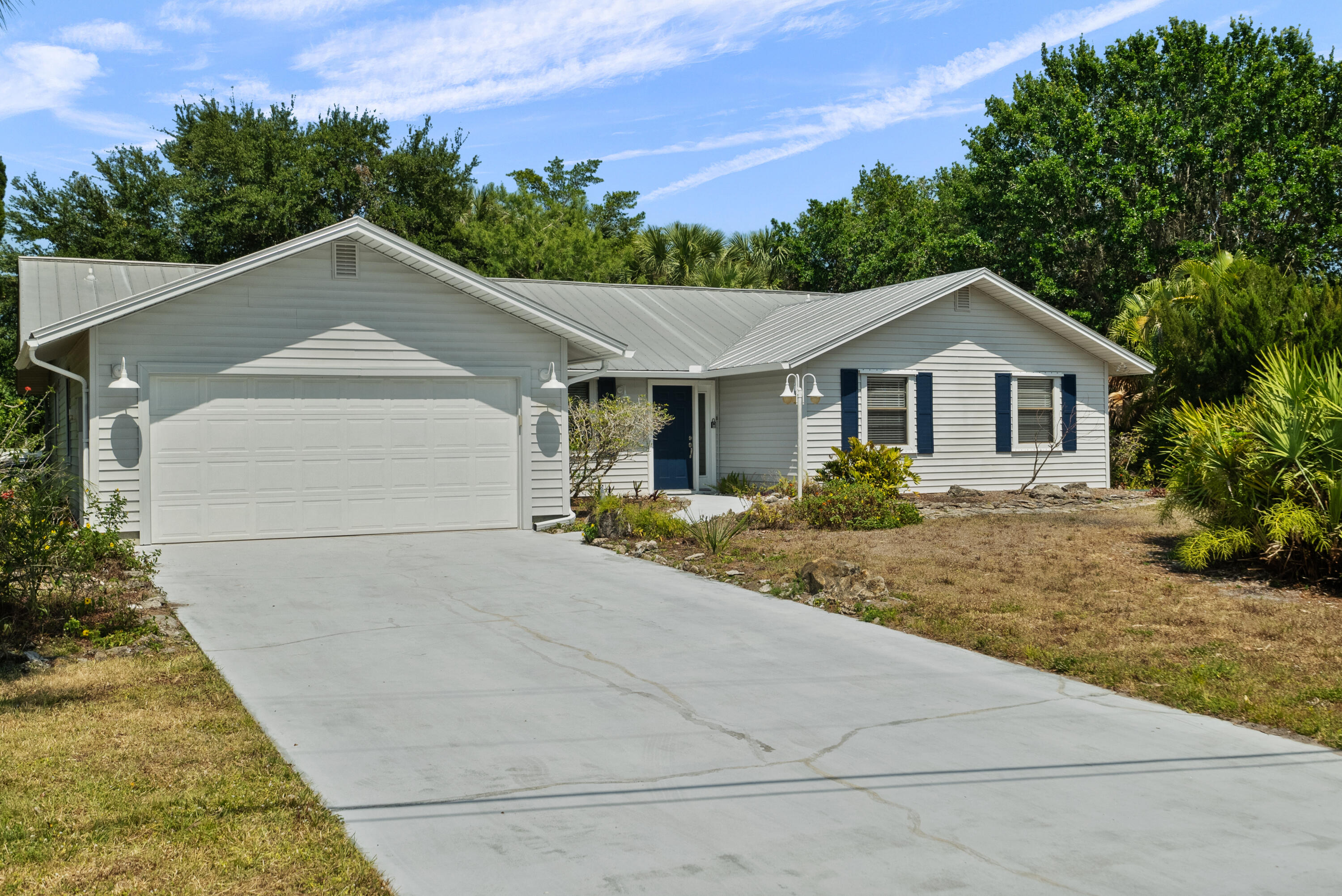 Vendido 700 NW North River Drive, Stuart, FL 34994, Stuart, FL 34994