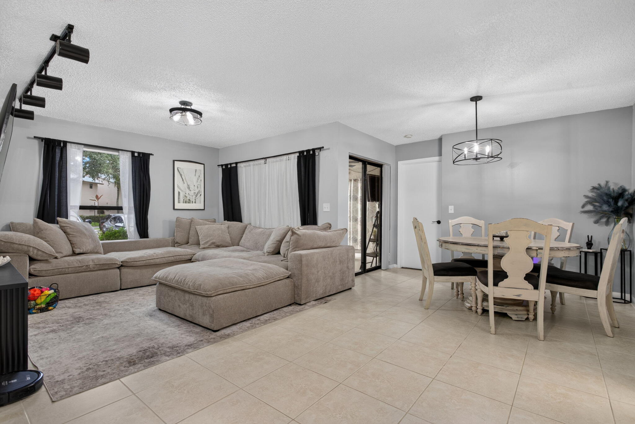 Foto de propiedad en 3331 NW 47th Avenue 3242, Coconut Creek, FL 33063 Coconut Creek con MLS# 