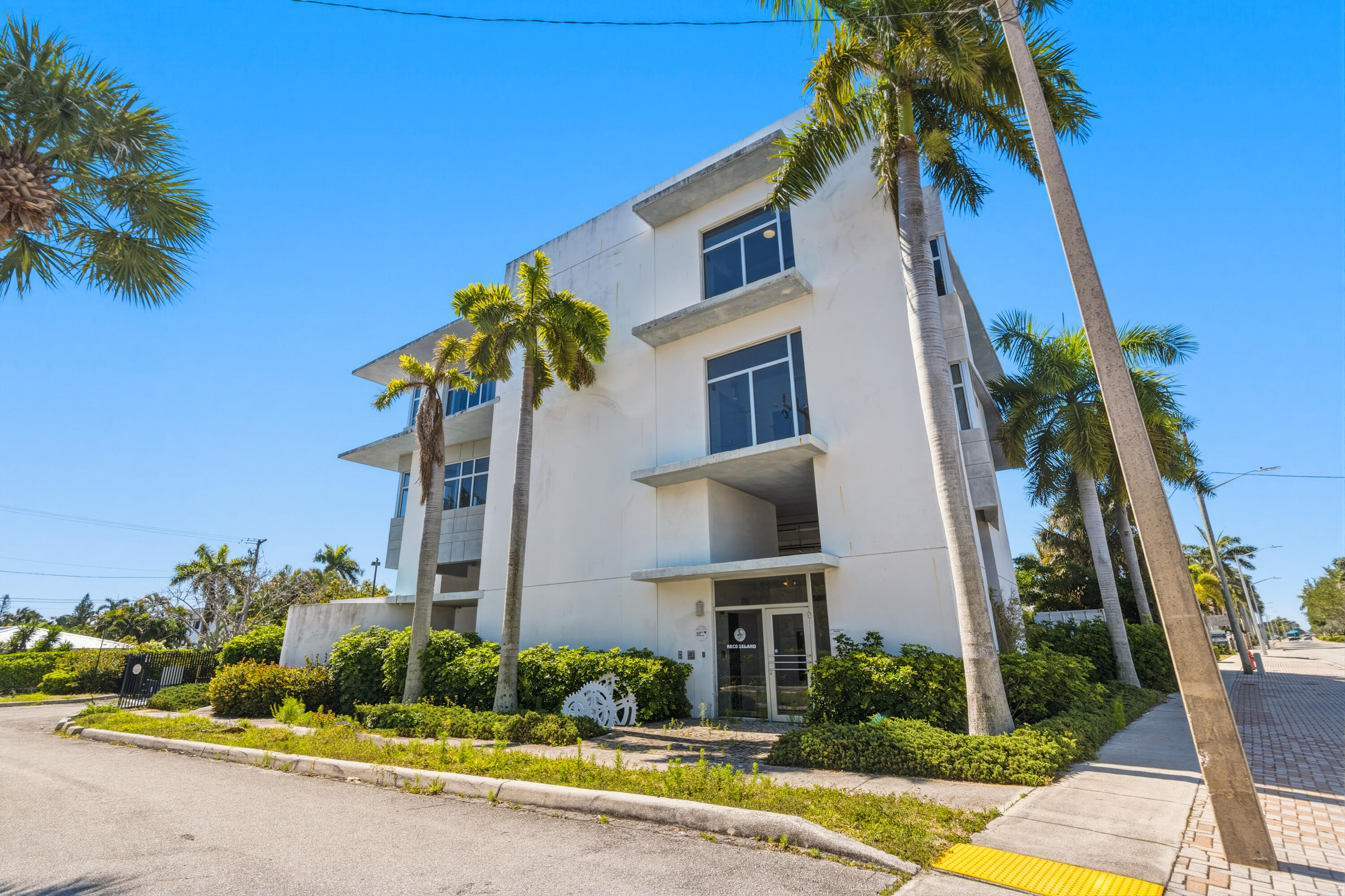 En Renta 3330 N Federal Highway, Boynton Beach, FL 33435, Boynton Beach, FL 33435