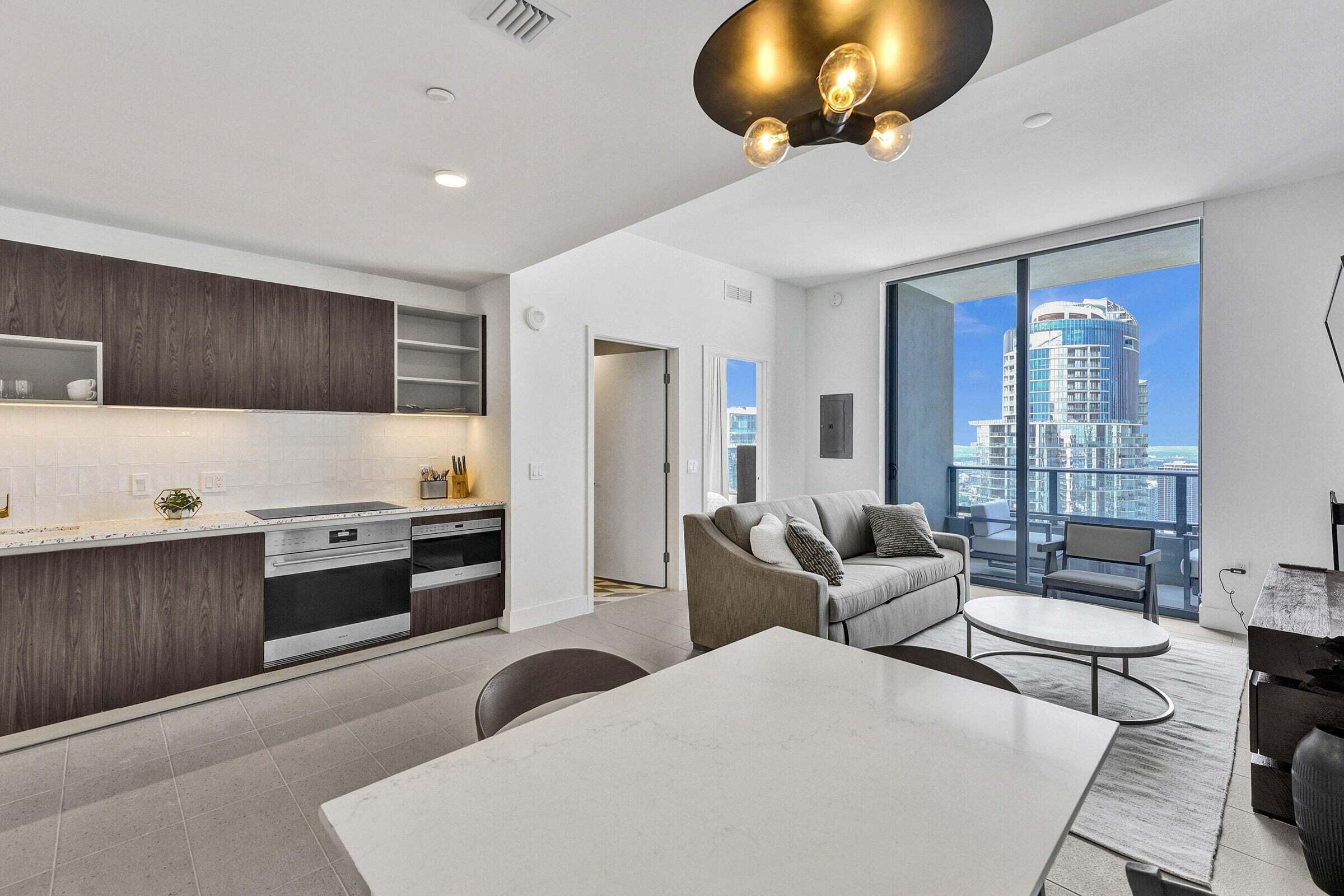 Foto de propiedad en 159 NE 6th Street 4813, Miami, FL 33132 Miami con MLS# 
