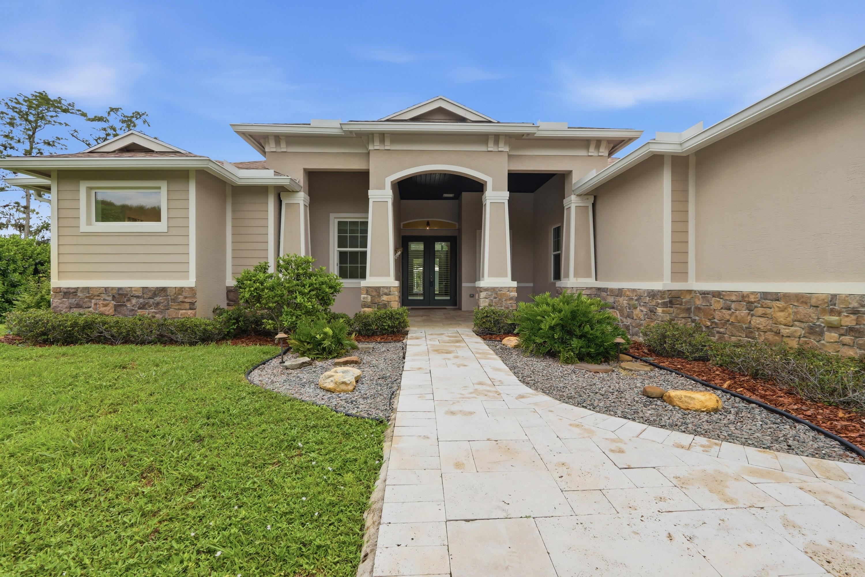Foto de propiedad en 13063 Raymond Drive, Loxahatchee Groves, FL 33470 Loxahatchee Groves con MLS# 