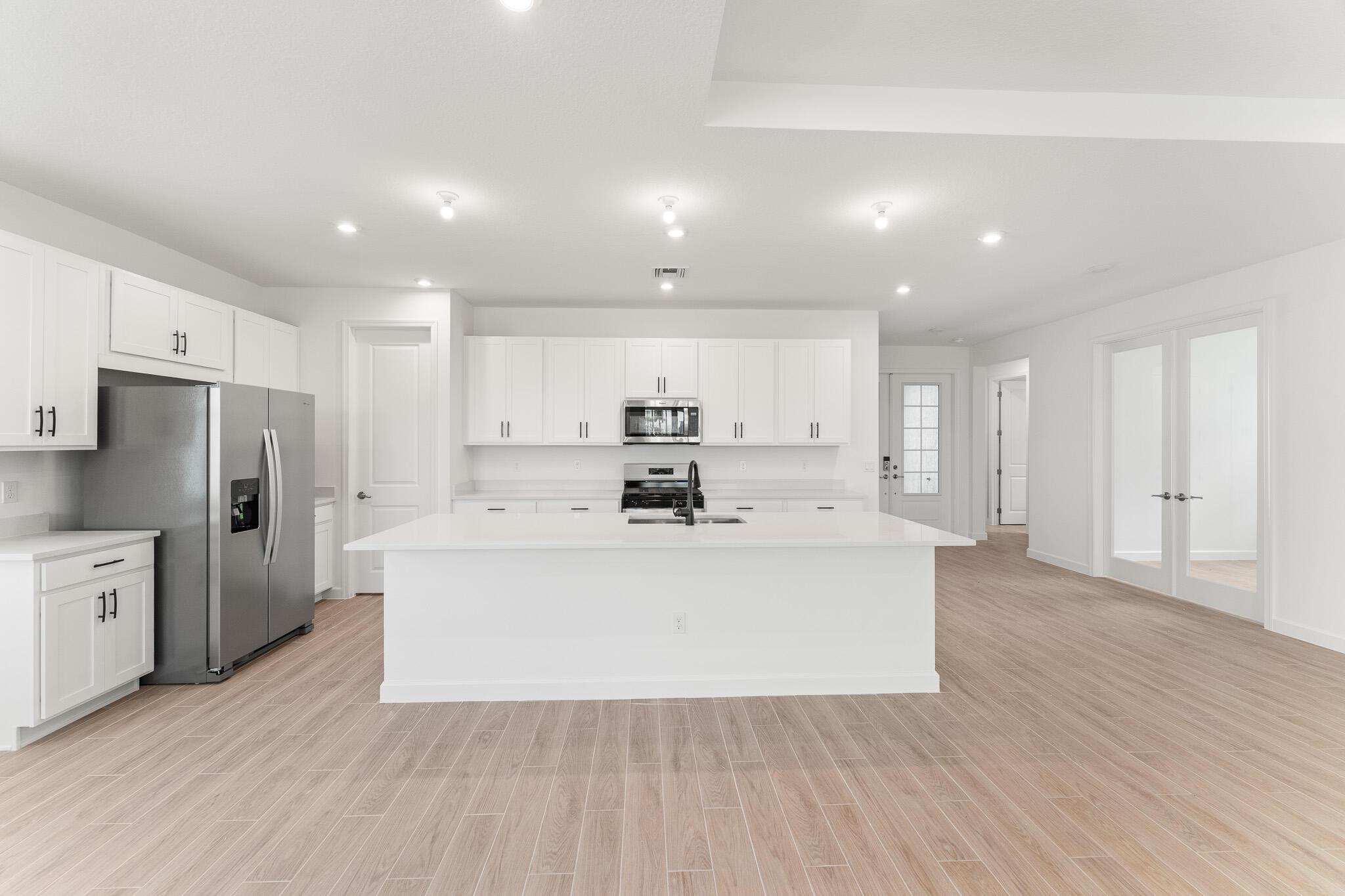 Foto de propiedad en 11952 SW Pantone Street, Port St. Lucie, FL 34987 Port St. Lucie con MLS# 