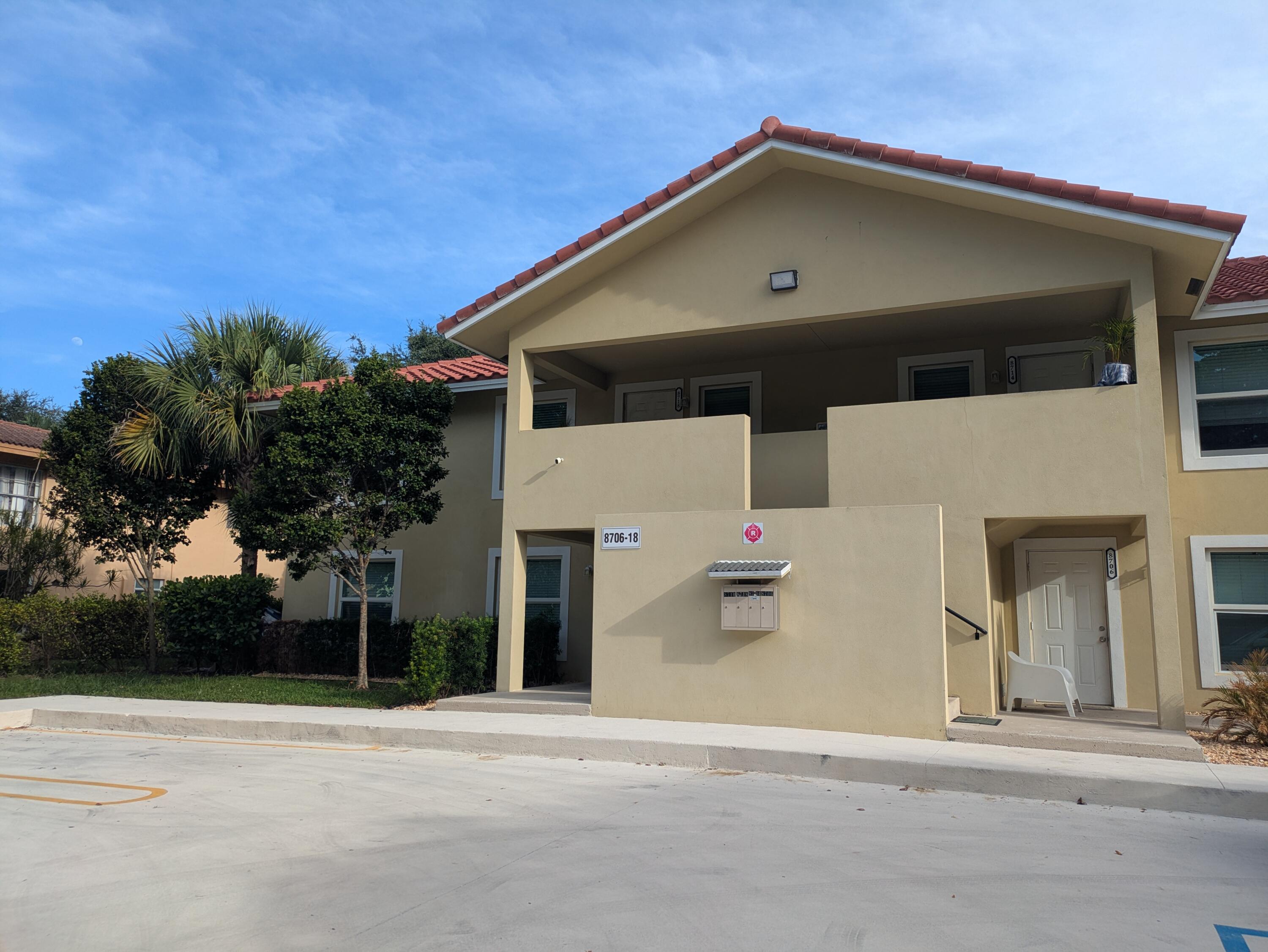 Foto de propiedad en 8718 NW 35th Street 8718, Coral Springs, FL 33065 Coral Springs con MLS# 