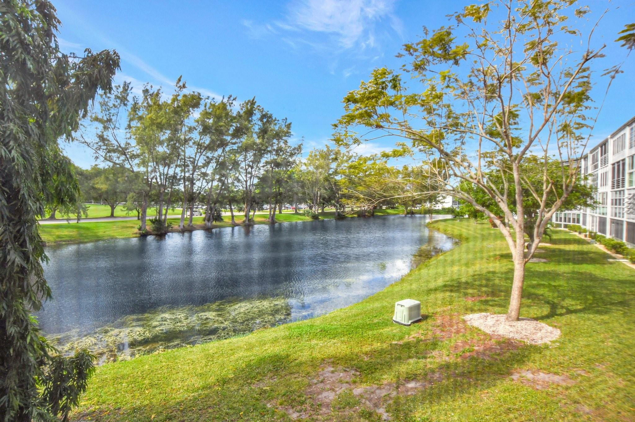 Foto de propiedad en 2157 Cambridge G, Deerfield Beach, FL 33442 Deerfield Beach con MLS# 