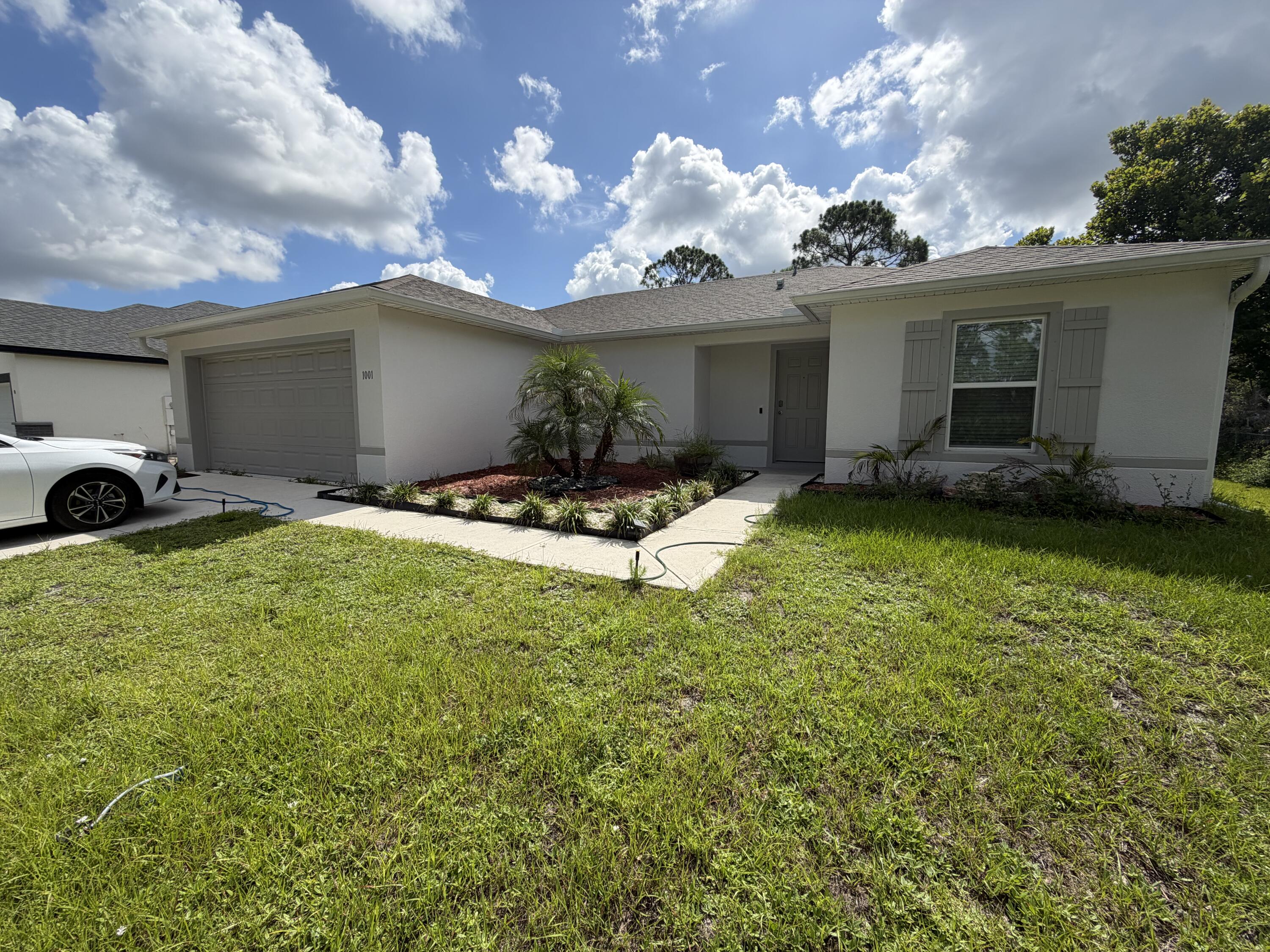 En Venta 1001 Happiness Avenue SW, Palm Bay, FL 32908, Palm Bay, FL 32908