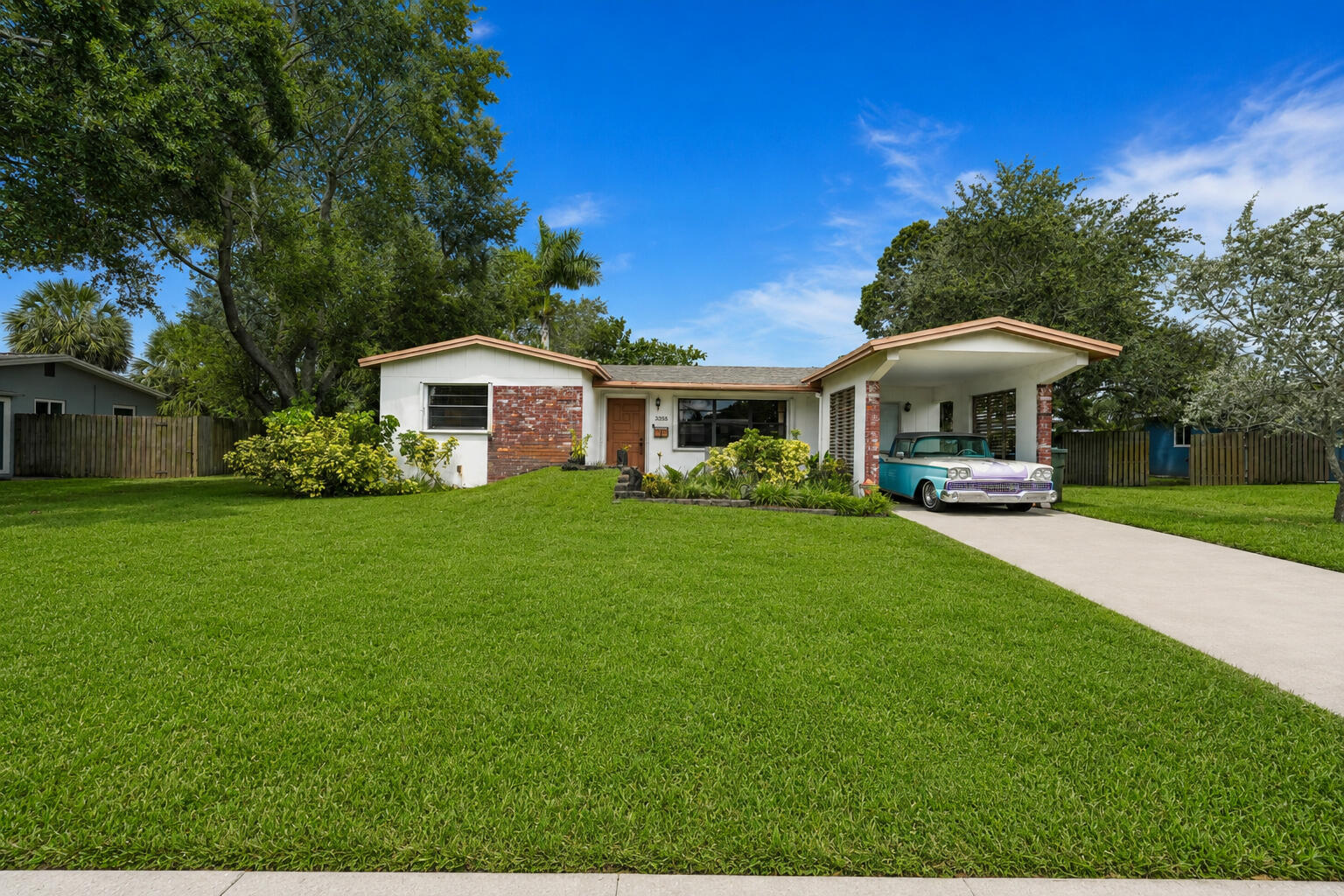 Foto de propiedad en 3358 SW 16th Court SW, Fort Lauderdale, FL 33312 Fort Lauderdale con MLS# 
