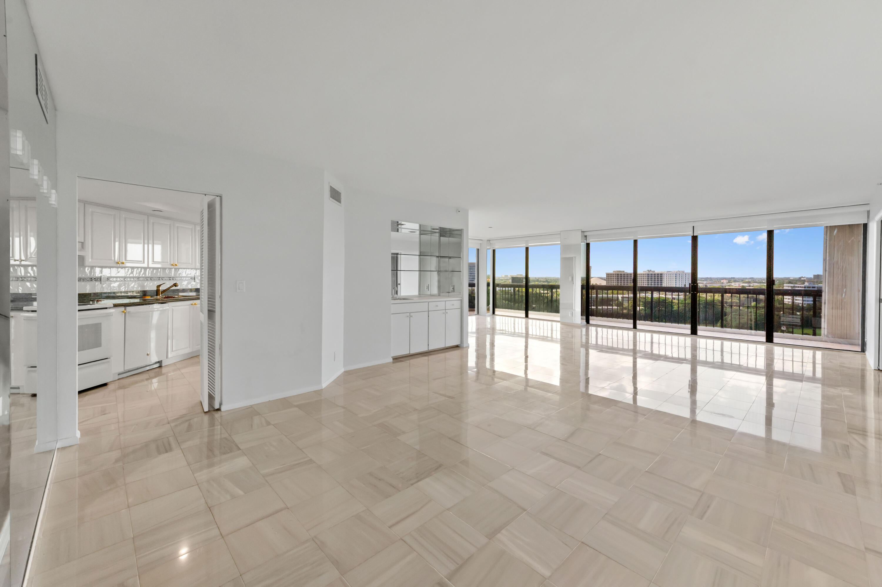 En Venta 1900 Consulate Place 1004, West Palm Beach, FL 33401, West Palm Beach, FL 33401