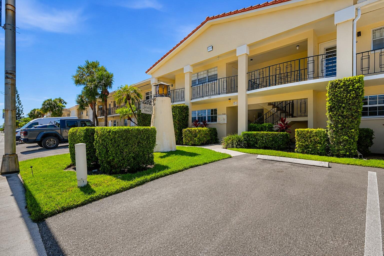 Foto de propiedad en 2160 NE 36th Street 37, Lighthouse Point, FL 33064 Lighthouse Point con MLS# 