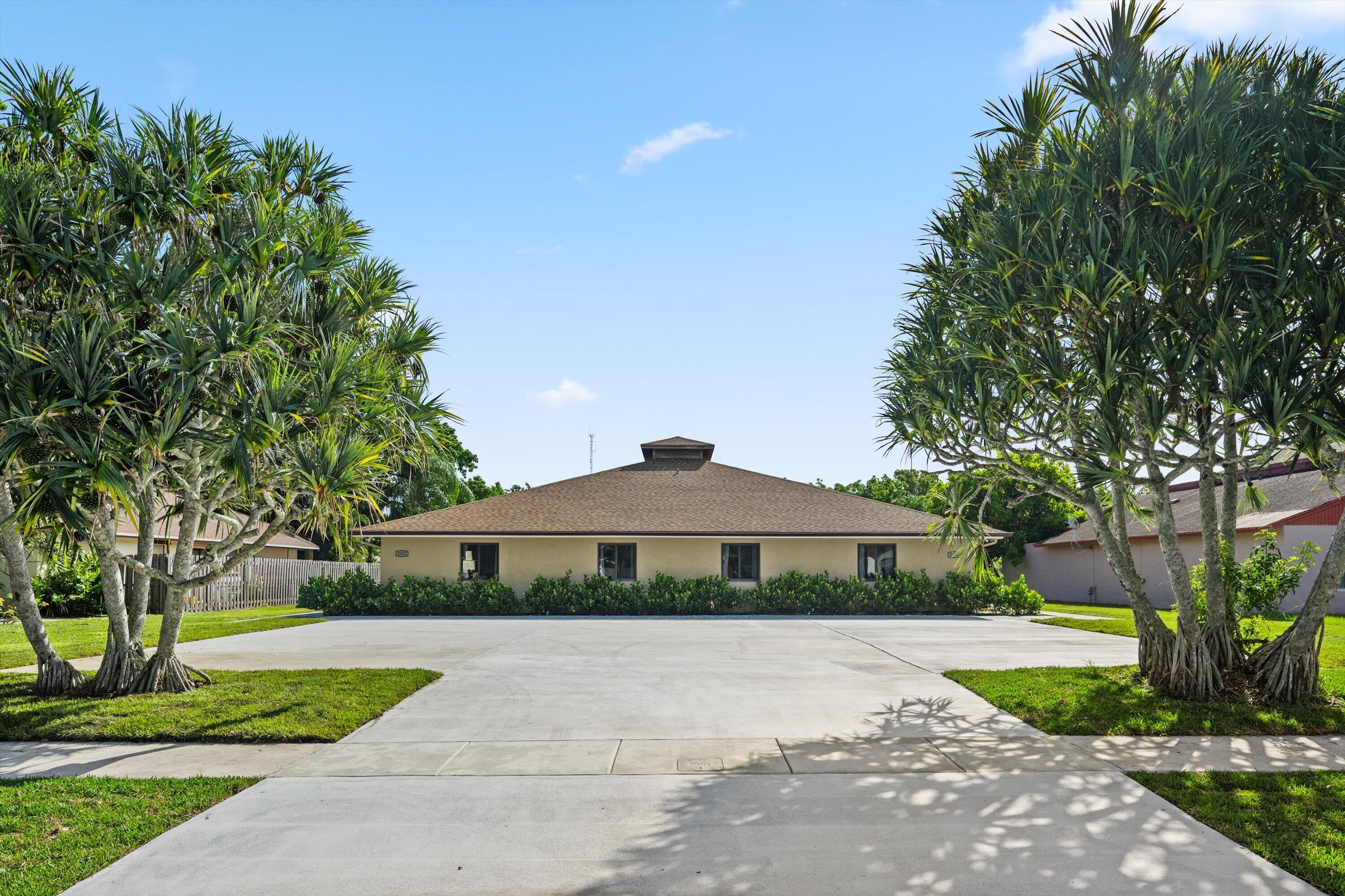 Foto de propiedad en 1262 The 12th Fairway, Wellington, FL 33414 Wellington con MLS# 