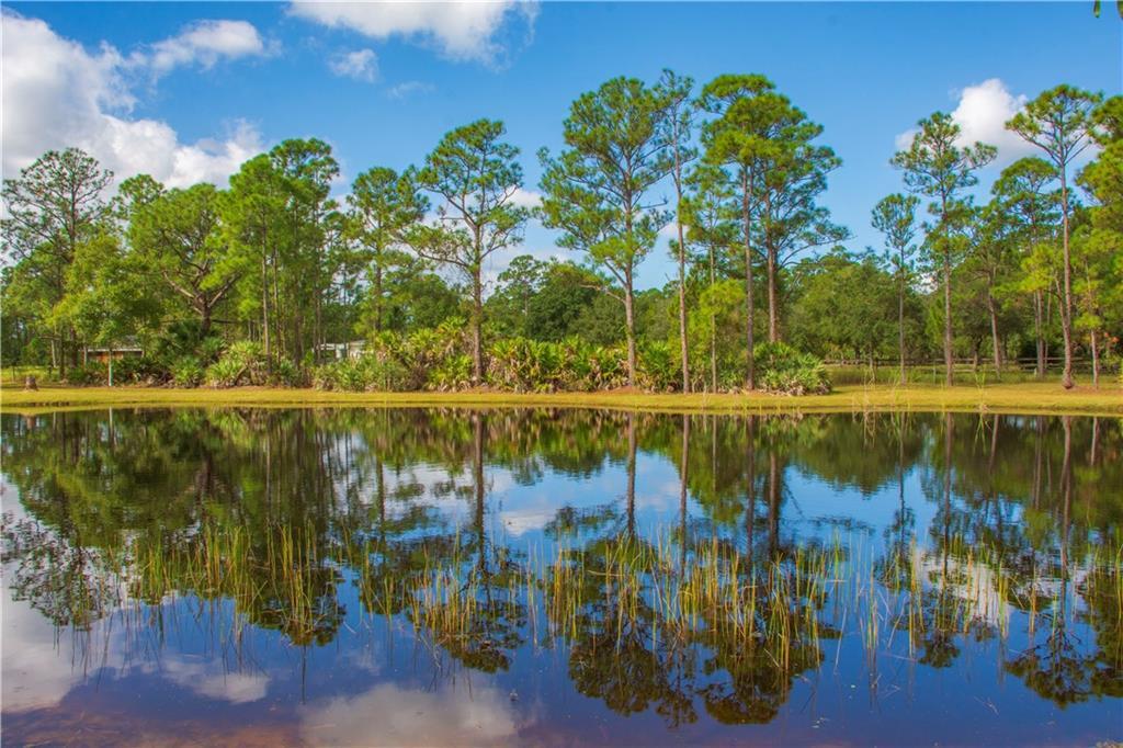 Foto de propiedad en 13955 87th Street, Fellsmere, FL 32948 Fellsmere con MLS# 