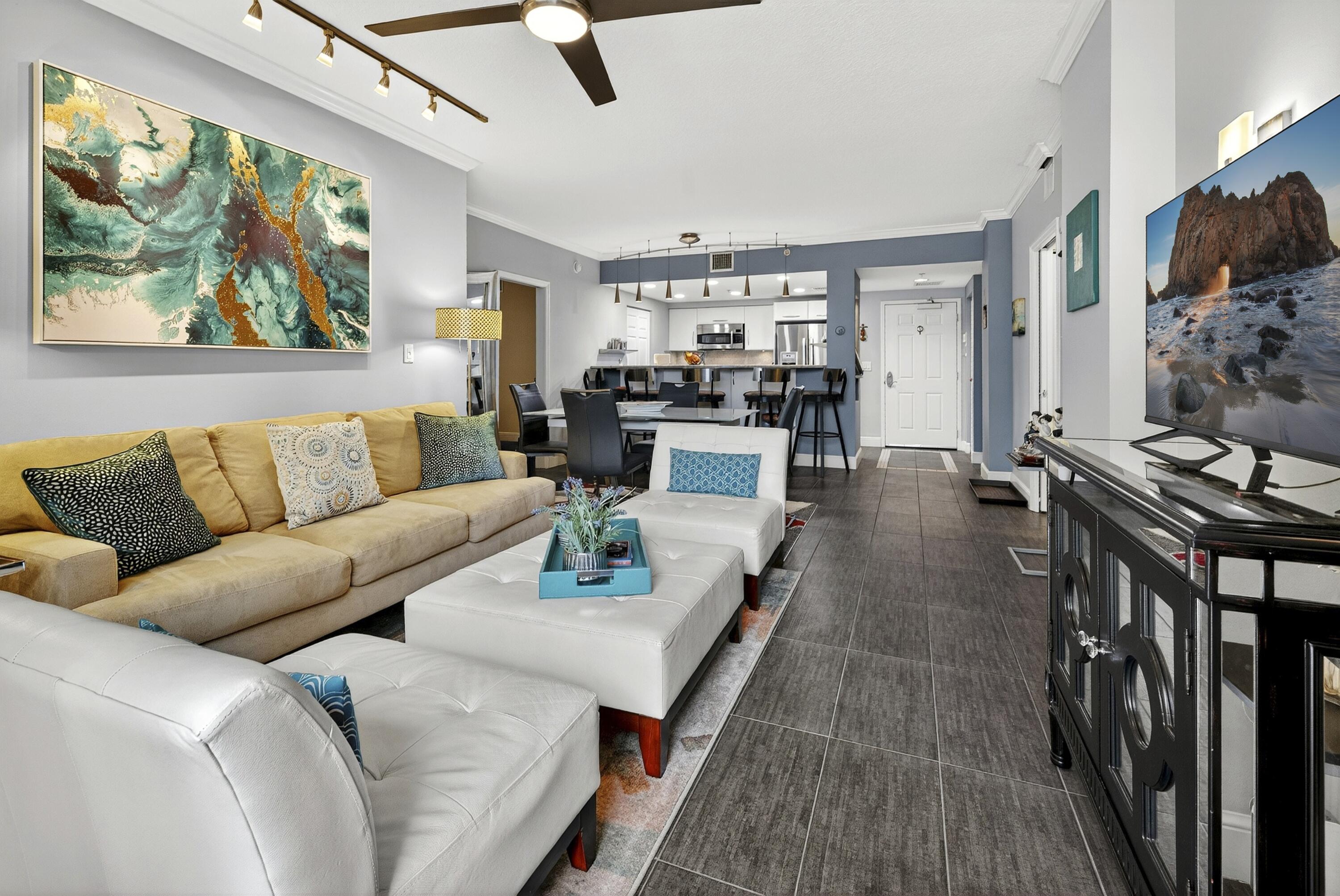 Foto de propiedad en 511 Lucerne Avenue 312, Lake Worth Beach, FL 33460 Lake Worth Beach con MLS# 