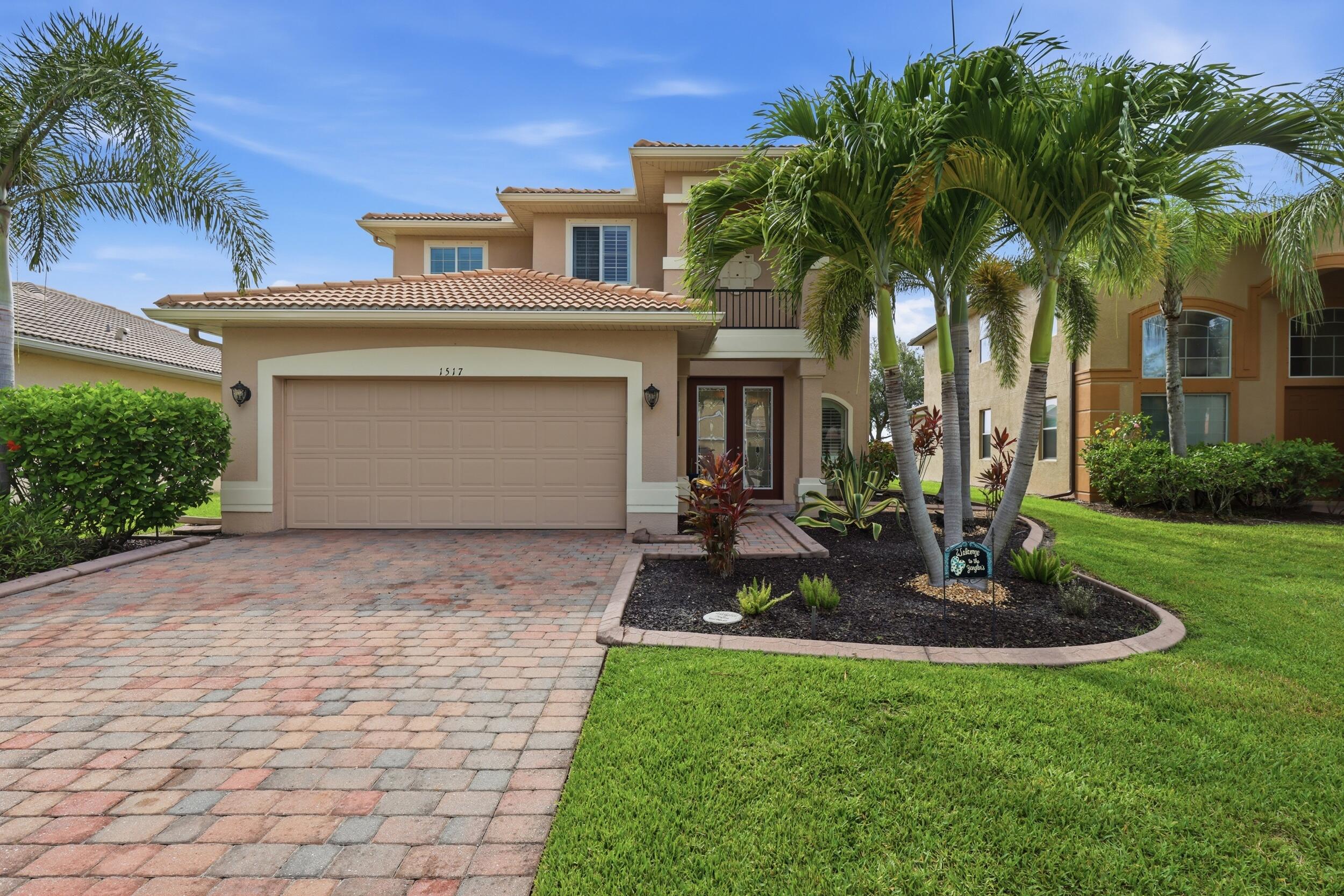 Foto de propiedad en 1517 Birdie Drive, Naples, FL 34120 Naples con MLS# 