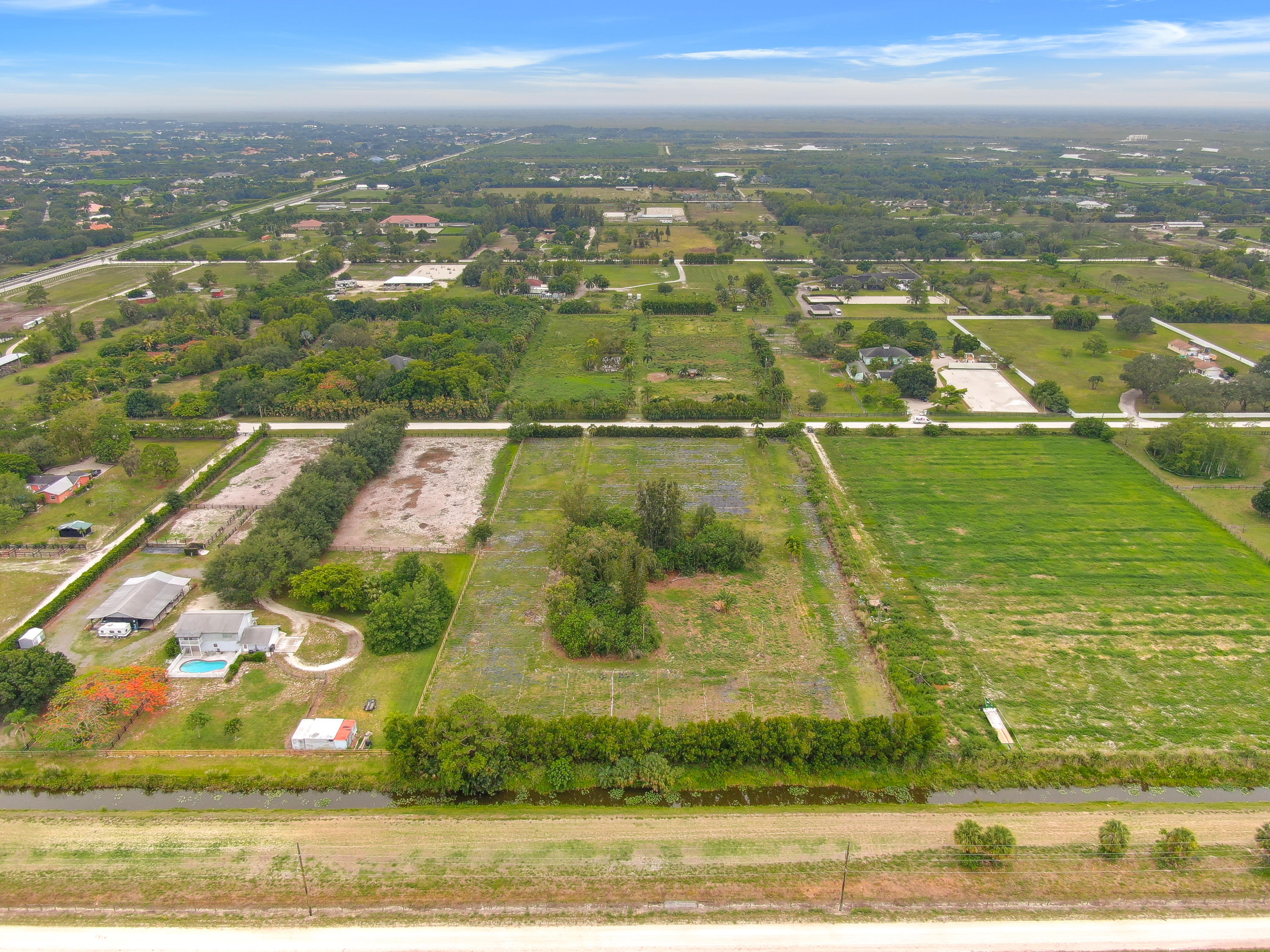 Foto de propiedad en 16295 Rustic Road, Wellington, FL 33470 Wellington con MLS# 