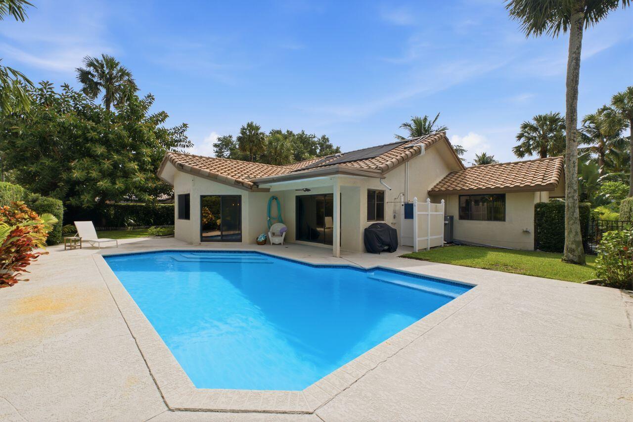 Foto de propiedad en 2719 Oak Tree Lane, Oakland Park, FL 33309 Oakland Park con MLS# 