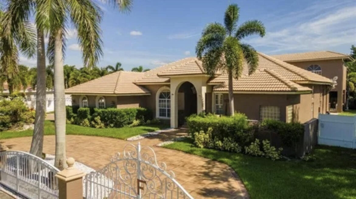 En Venta 423 NE 3rd Street, Pompano Beach, FL 33060, Pompano Beach, FL 33060