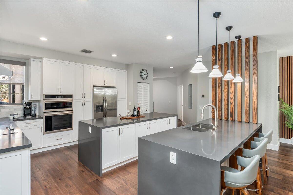 Foto de propiedad en 2802 Kinsington Circle 27-4, Weston, FL 33332 Weston con MLS# 