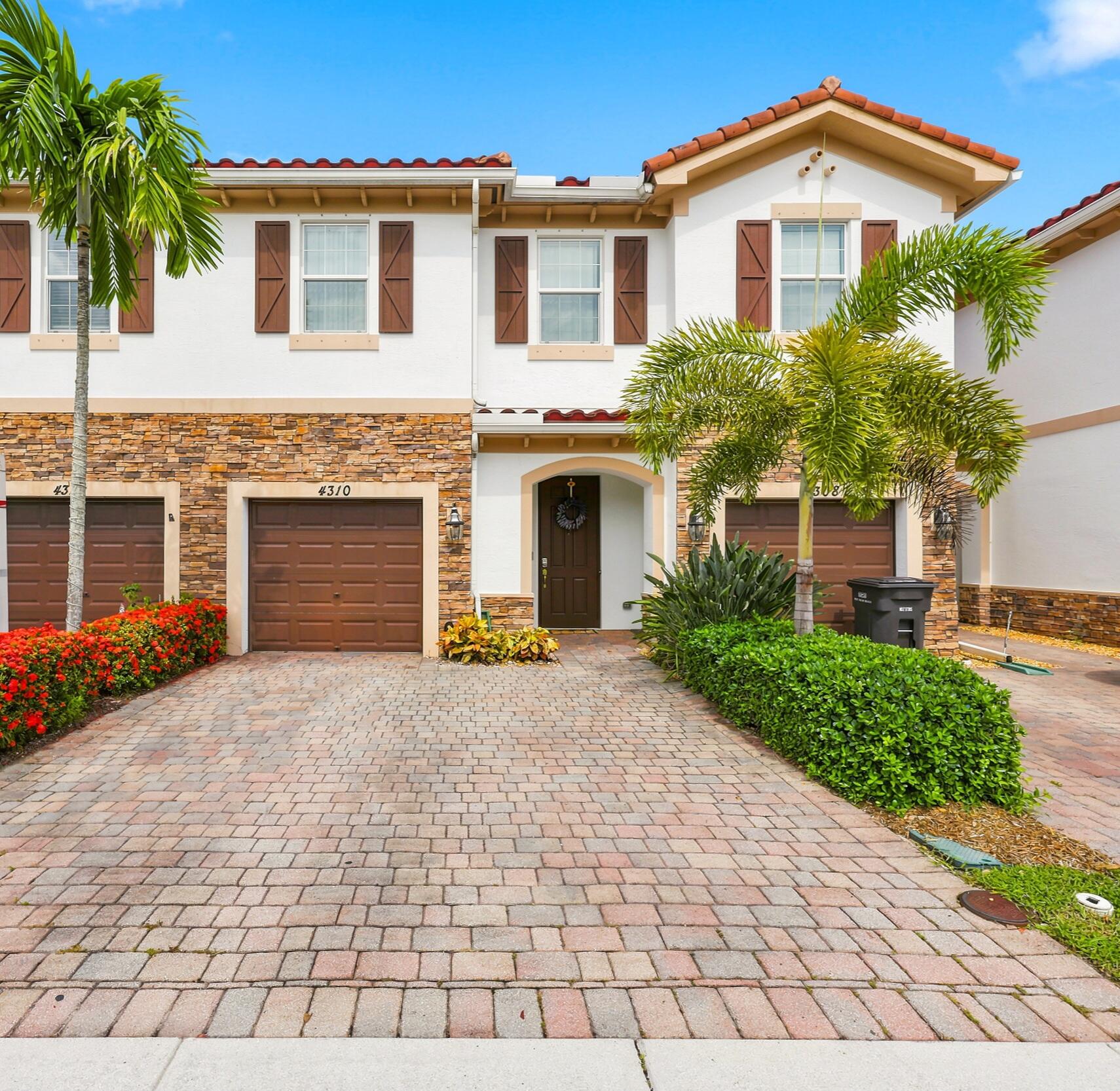 Foto de propiedad en 4310 Chalmers Lane, West Palm Beach, FL 33417 West Palm Beach con MLS# 
